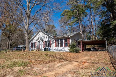 A home in Hughes Springs