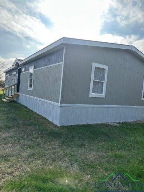 A home in Mineral Wells