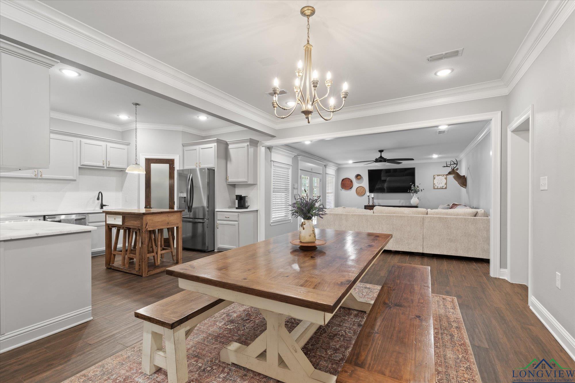 223 Circle Ridge Drive, Gilmer, Texas image 3
