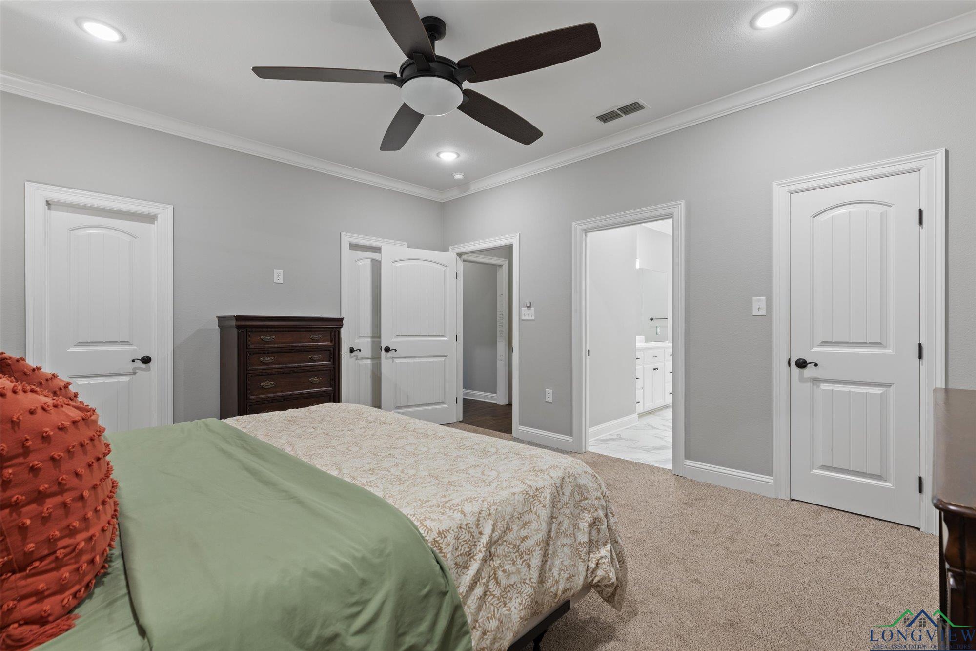 223 Circle Ridge Drive, Gilmer, Texas image 13