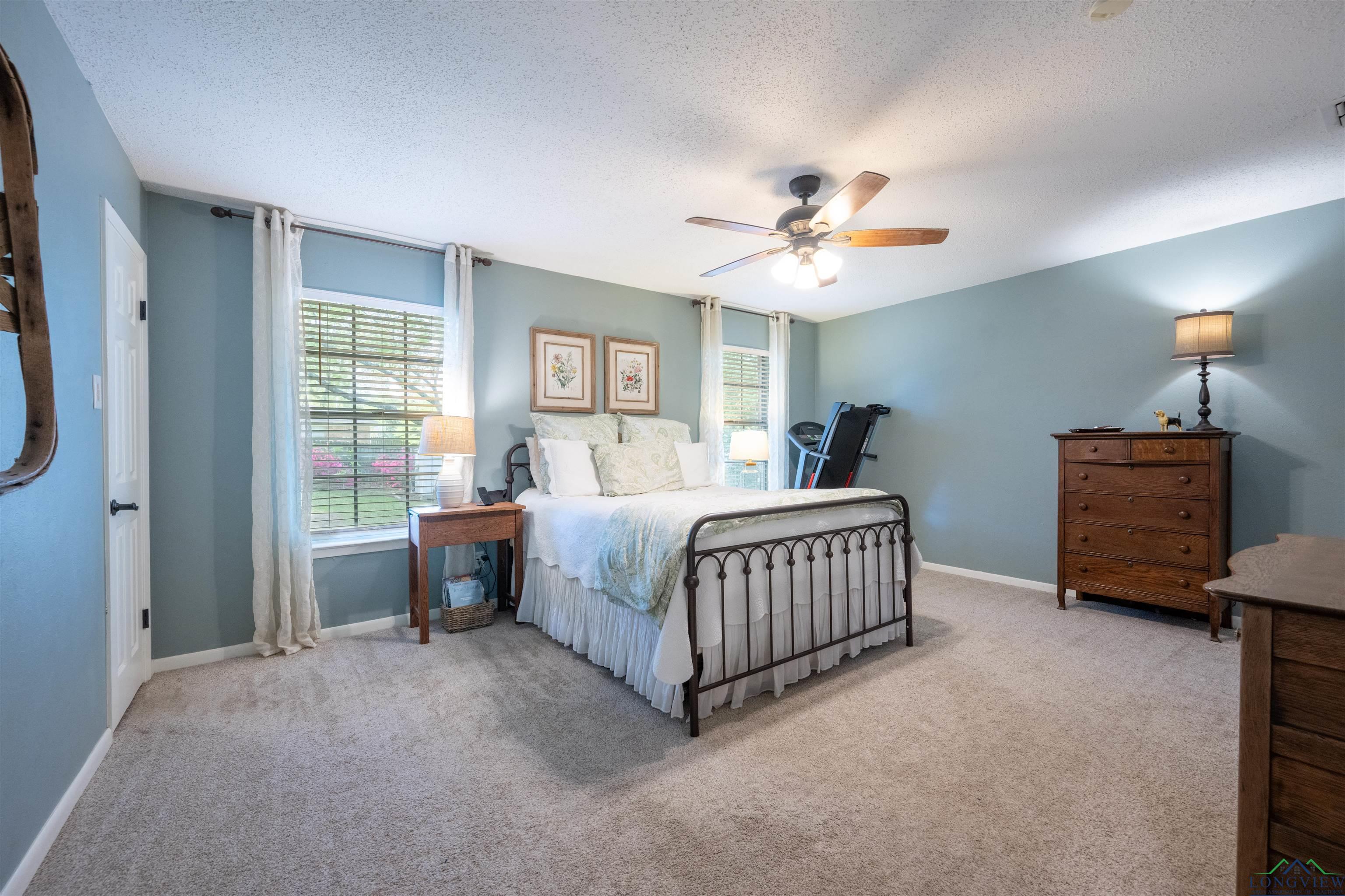 608 Berkshire Dr, Longview, Texas image 15