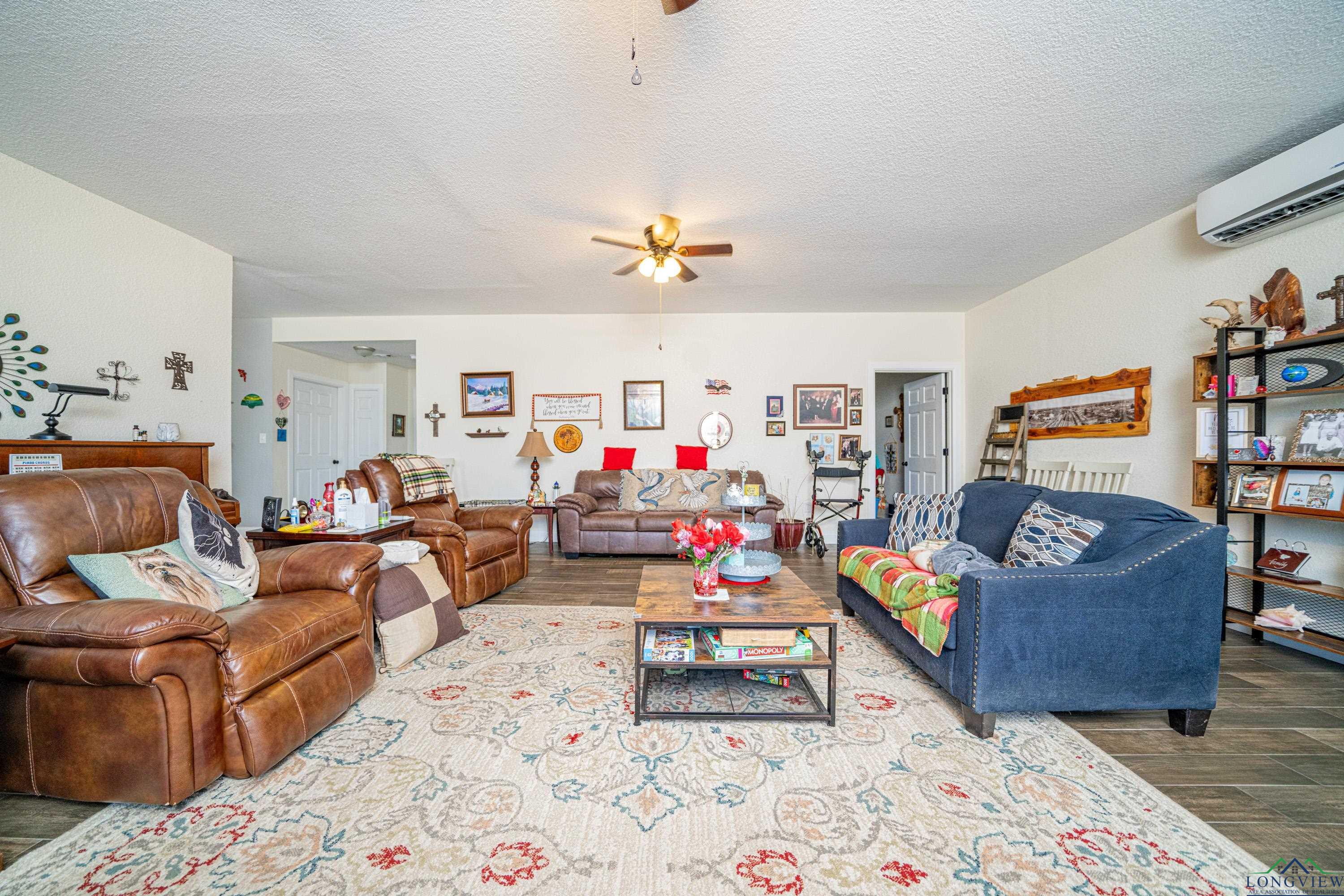 365 E Pacific Ave, Gladewater, Texas image 3