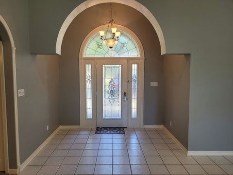 Homes For Sale - 1804 W Lake Dr<br/> Gladewater, TX 75647