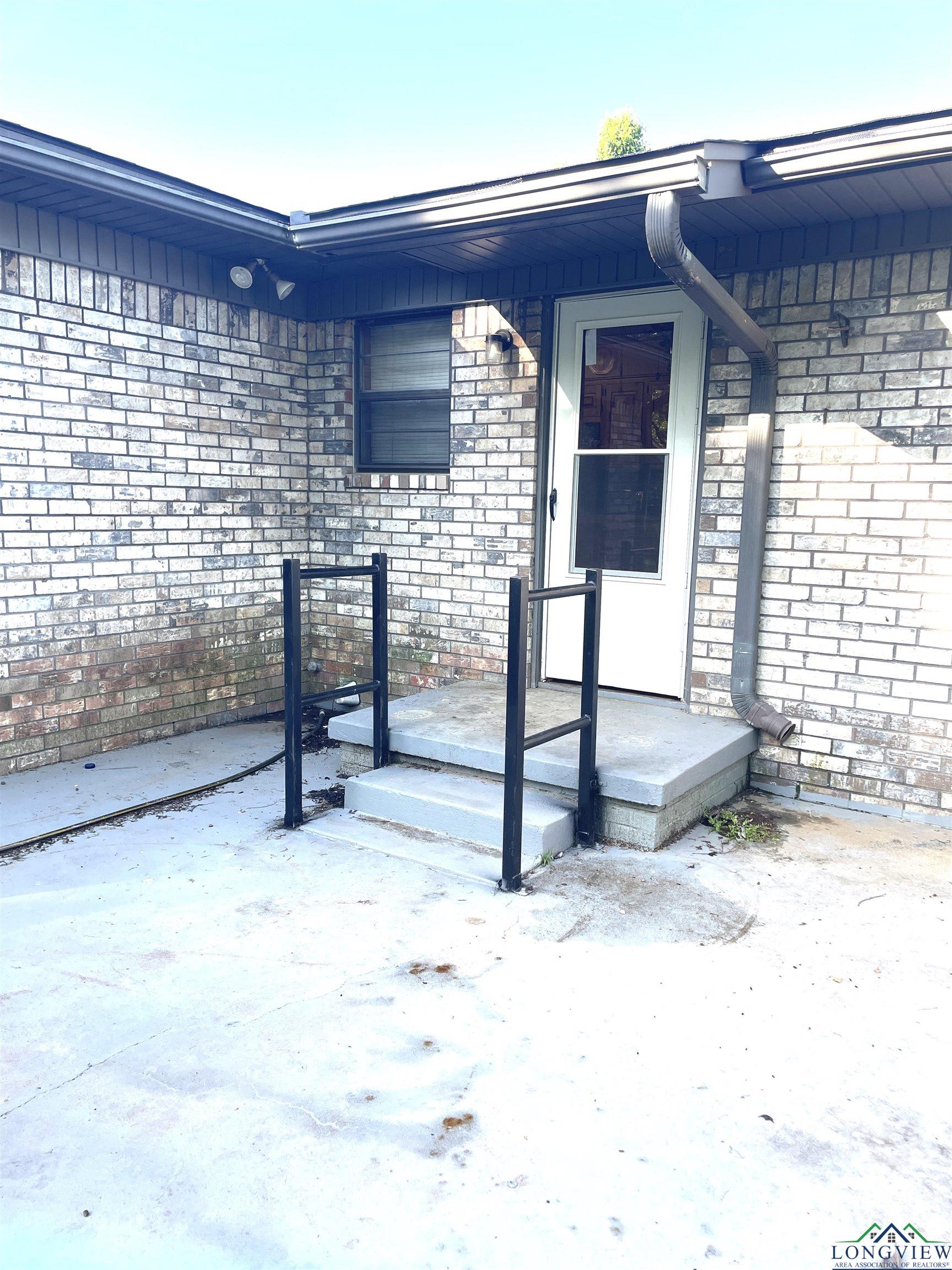105 Walker Drive, Naples, Texas image 24