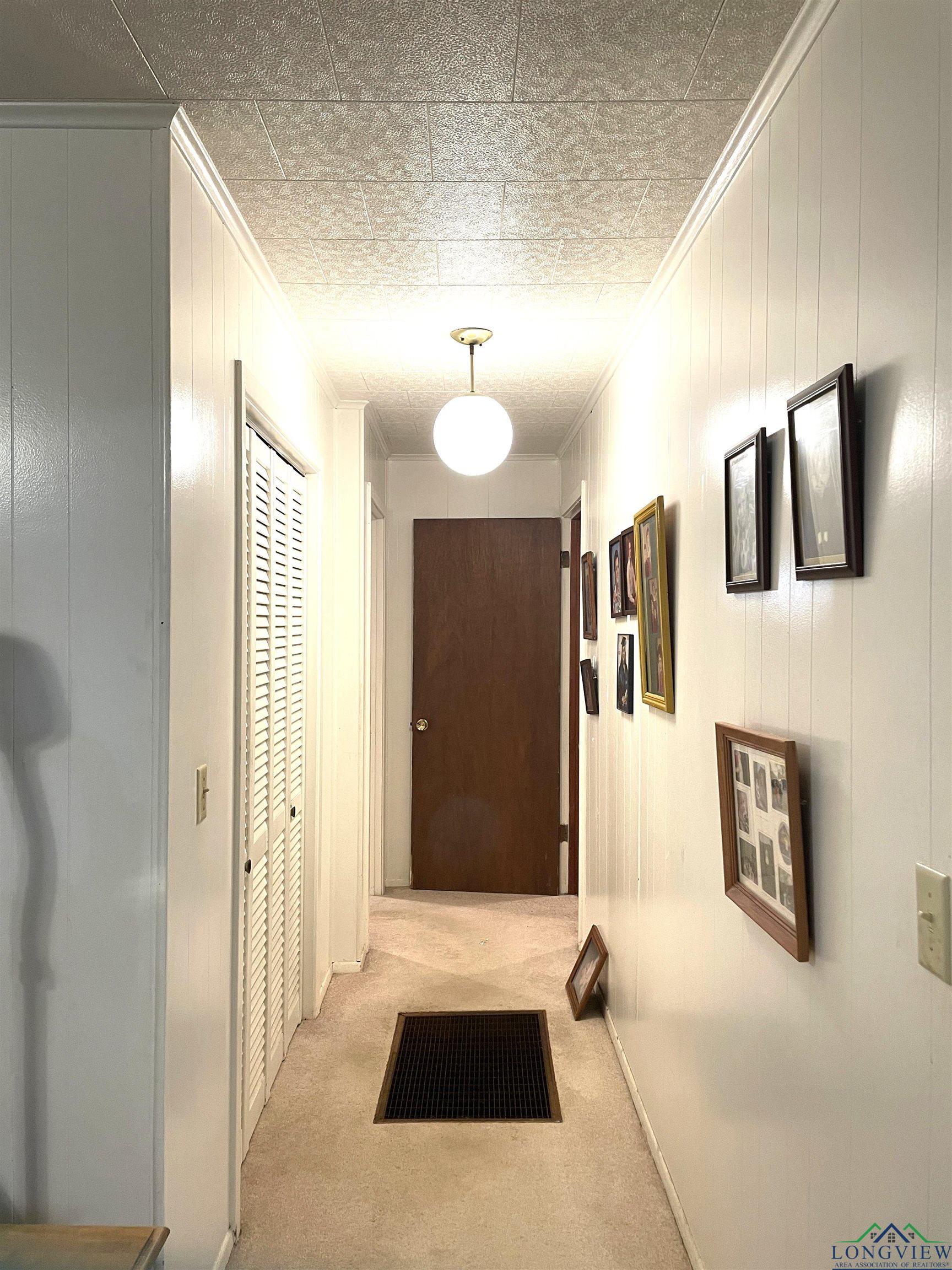 105 Walker Drive, Naples, Texas image 13