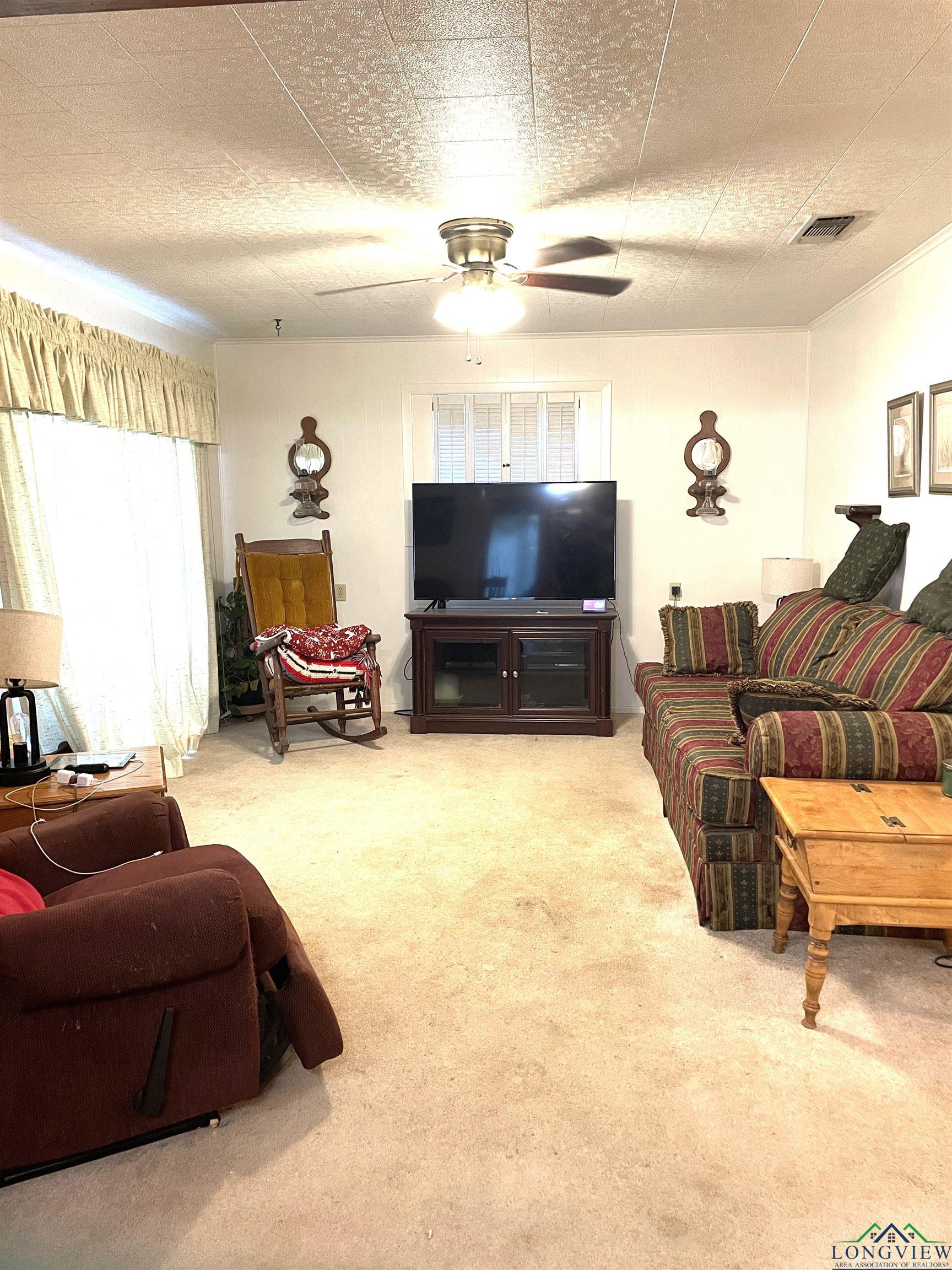 105 Walker Drive, Naples, Texas image 6