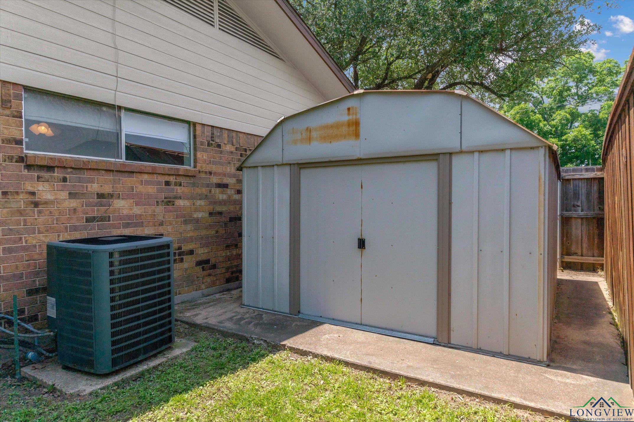 302 Erwin St, Edgewood, Texas image 6