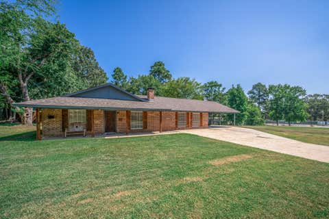 Homes For Sale - 2104 Woodbine Dr<br/> Gladewater, TX 75647