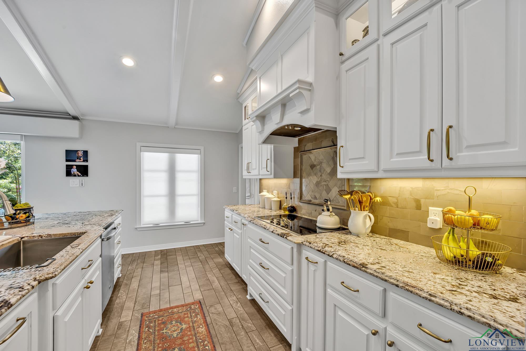 1215 Hillcrest Drive, Longview, Texas image 23