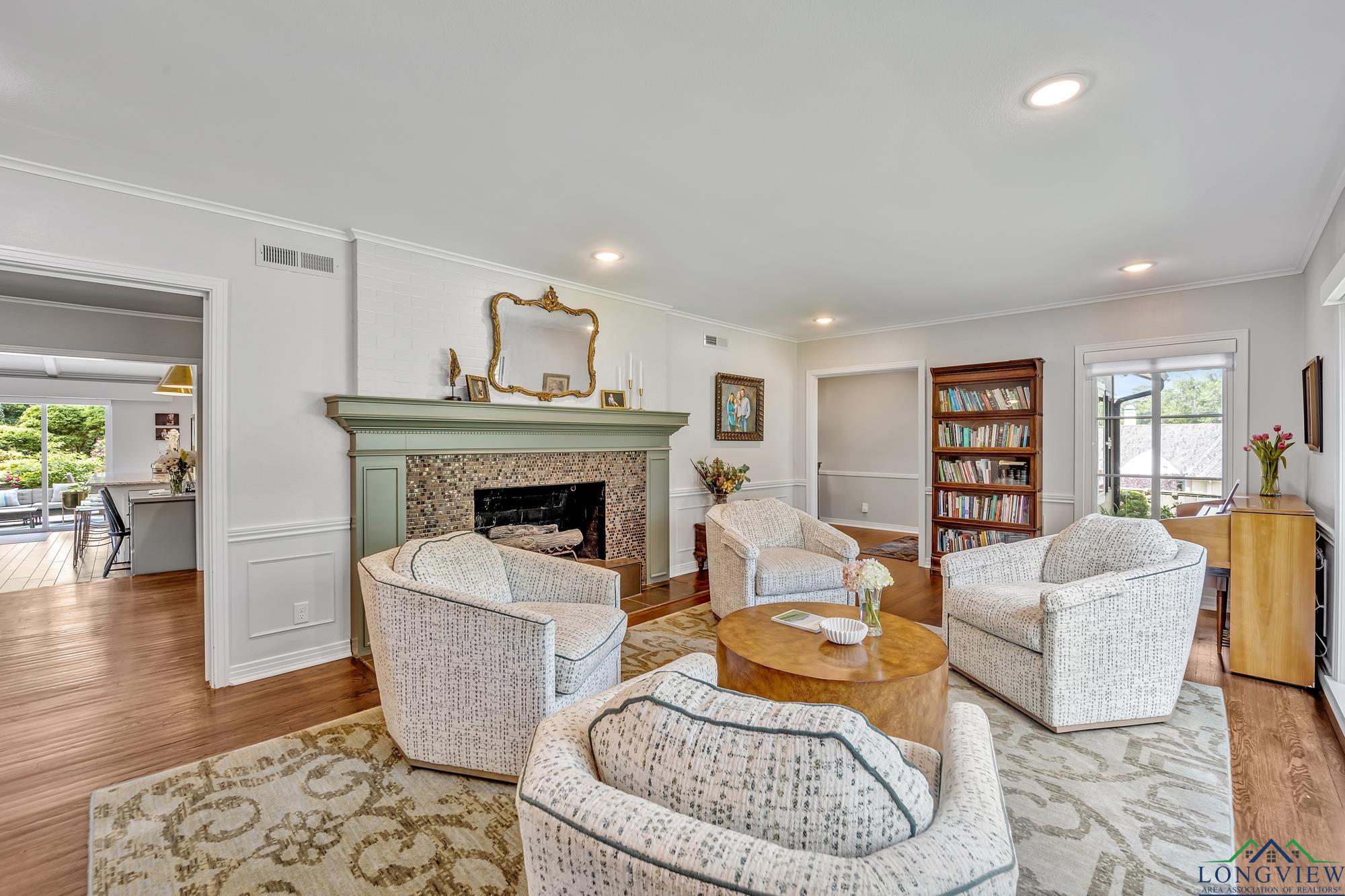 1215 Hillcrest Drive, Longview, Texas image 10