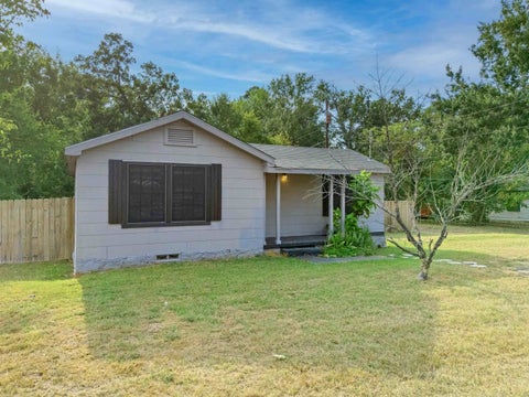 Homes For Sale - 805 North St<br/> Upshur County, Gladewater, TX 75647