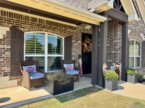 A home in Hallsville