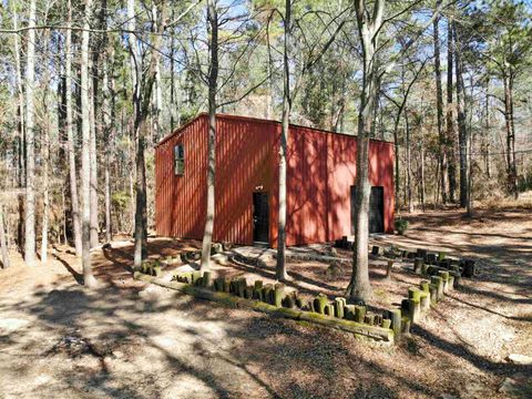 Homes For Sale - 2026 East Lake<br/> Gladewater, TX 75647