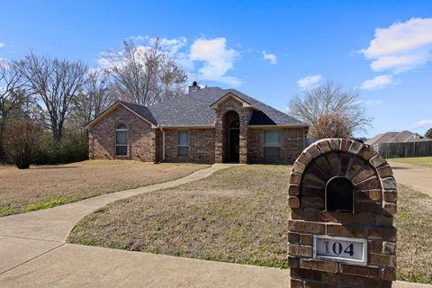 Homes For Sale - 104 Kenswick St<br/> Rusk County, Henderson, TX 75652