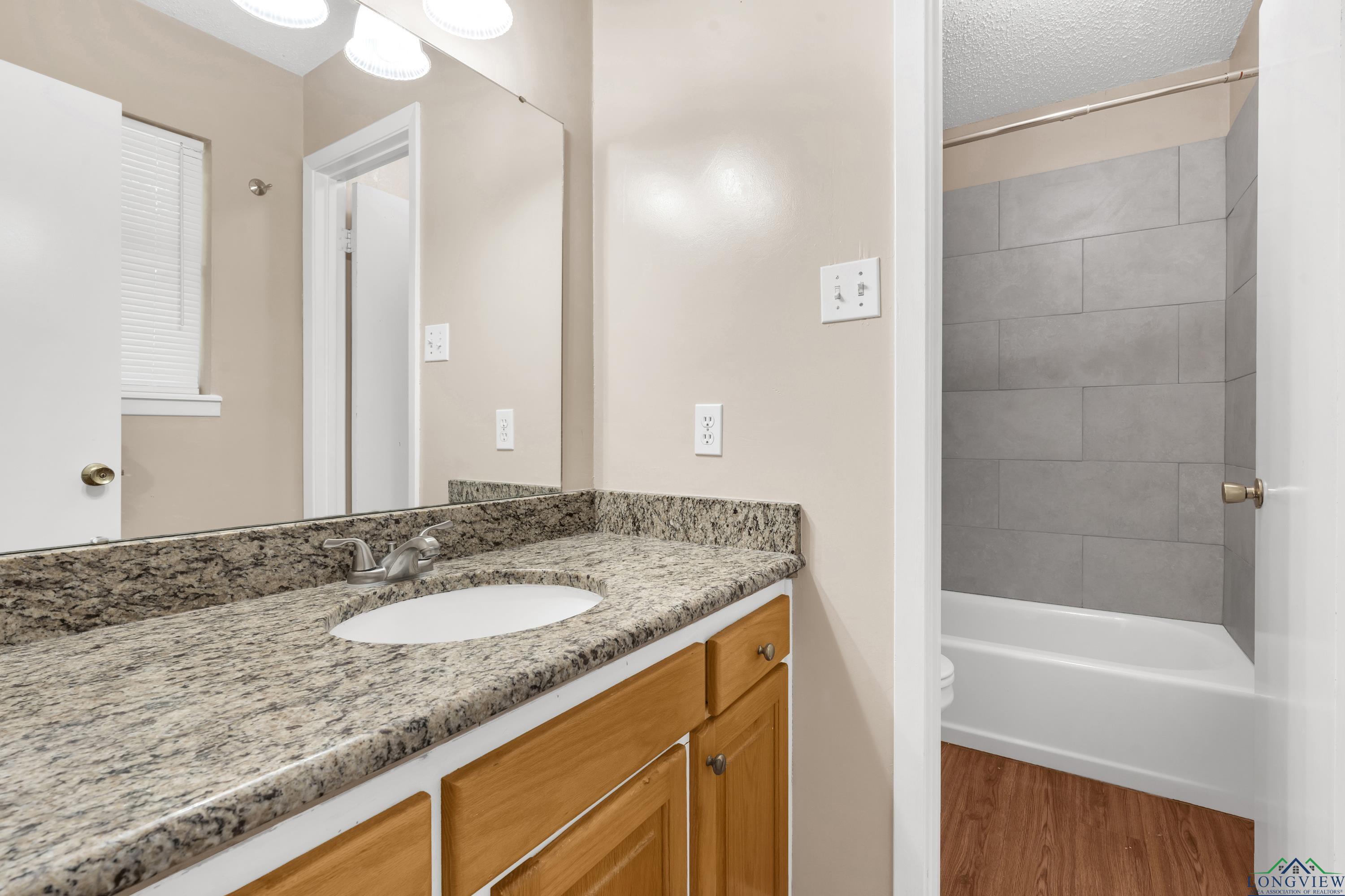 105 Bison Trl, Longview, Texas image 16