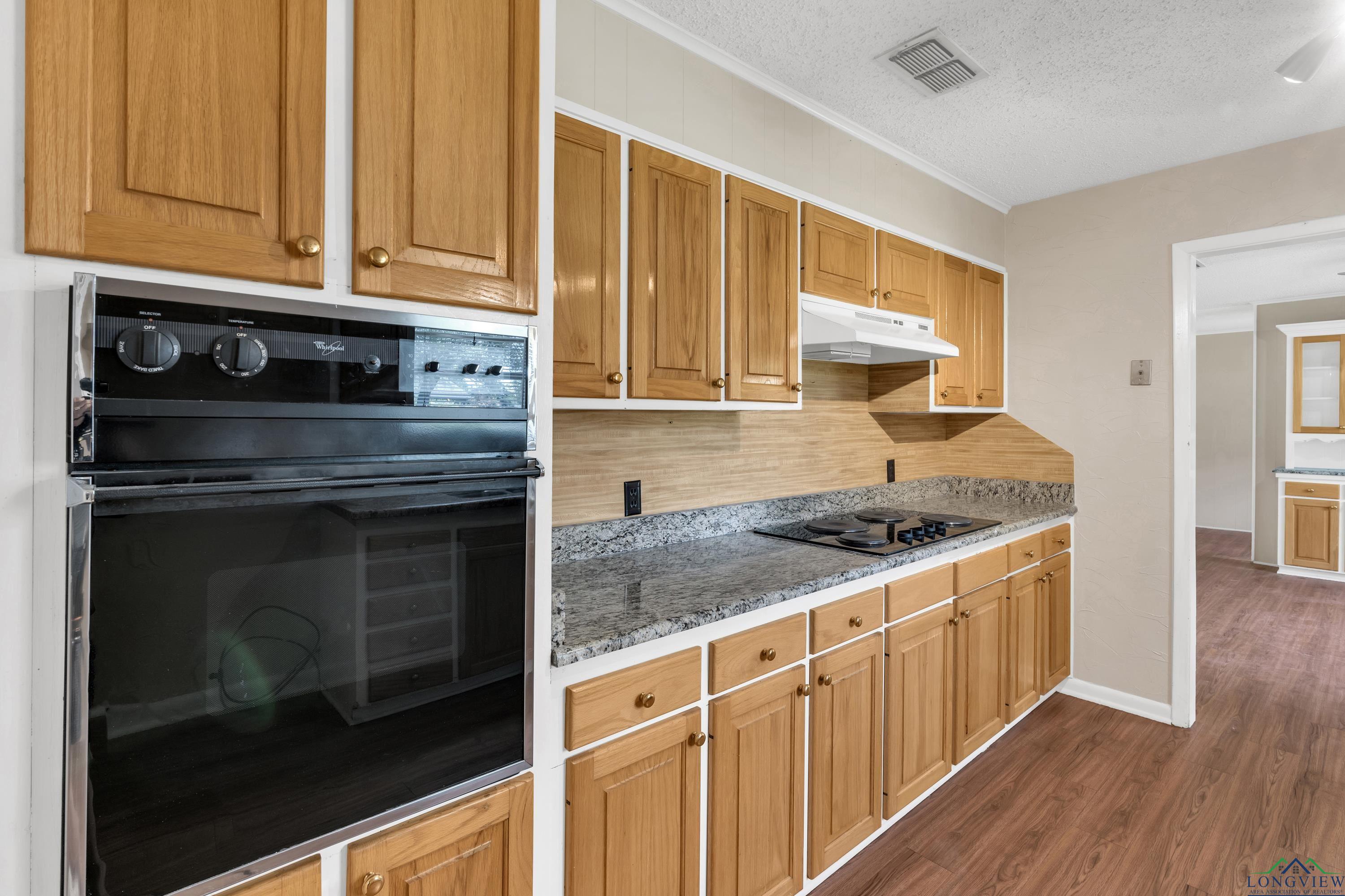 105 Bison Trl, Longview, Texas image 11