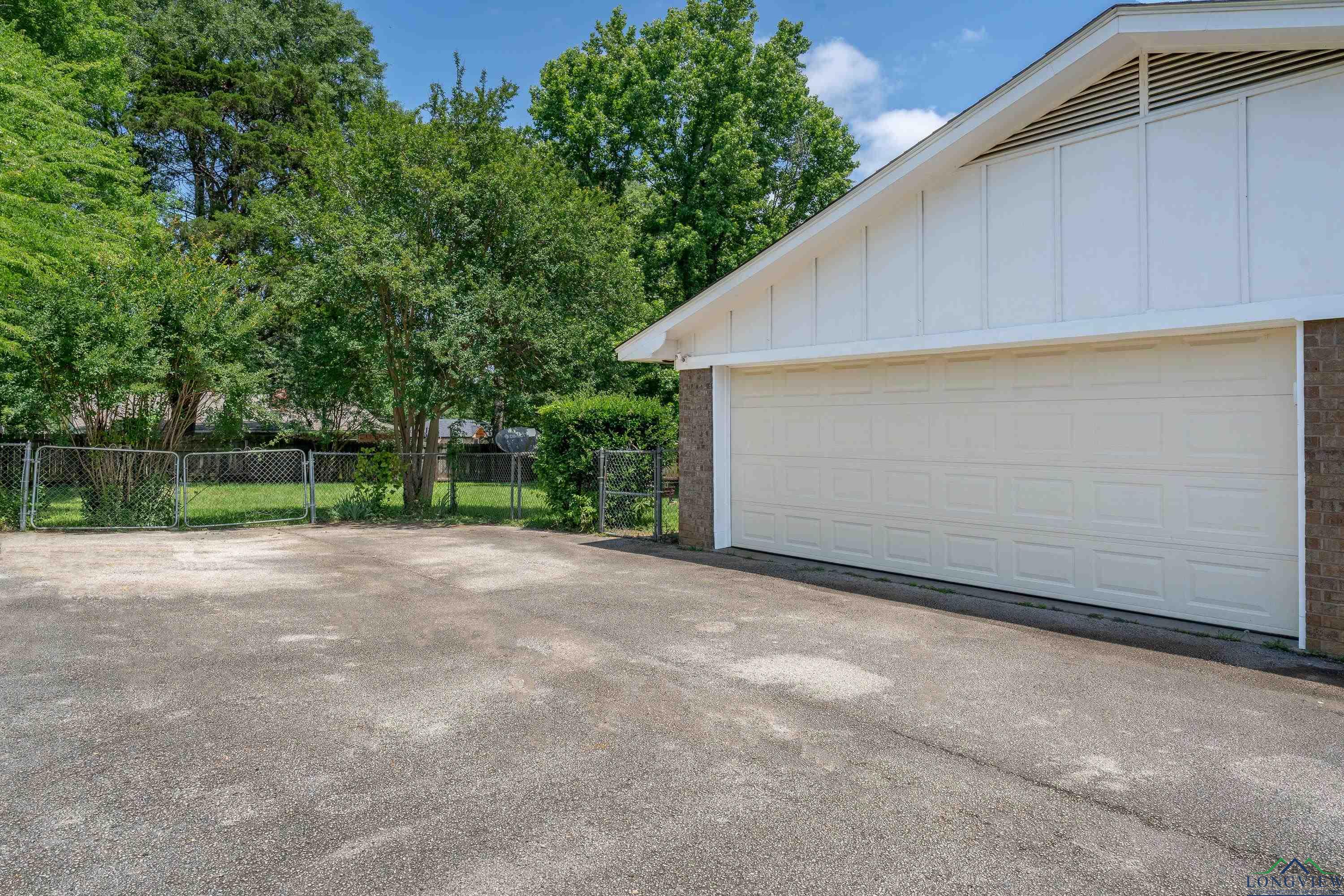 105 Bison Trl, Longview, Texas image 26