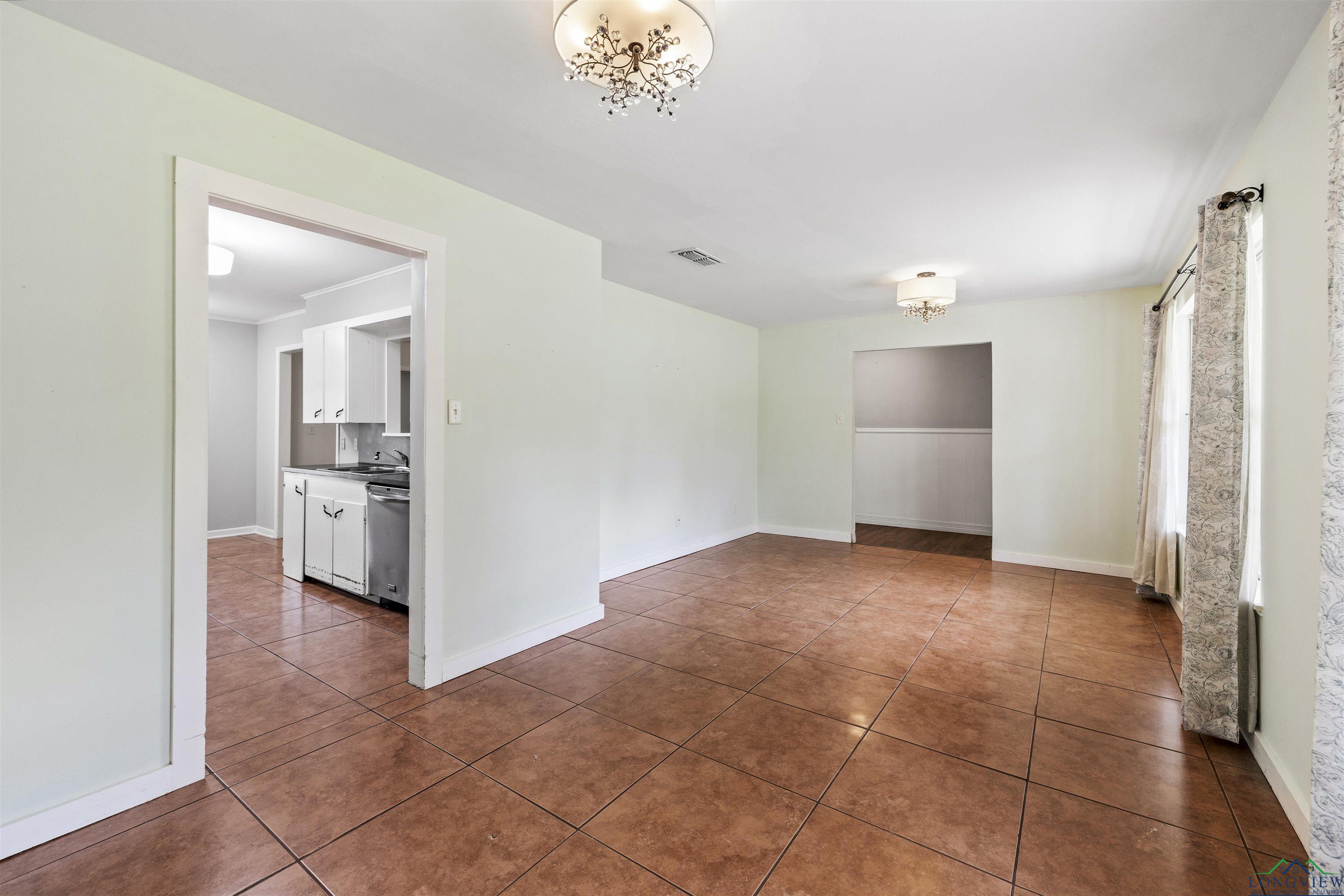 2905 Royal Dr, Kilgore, Texas image 7