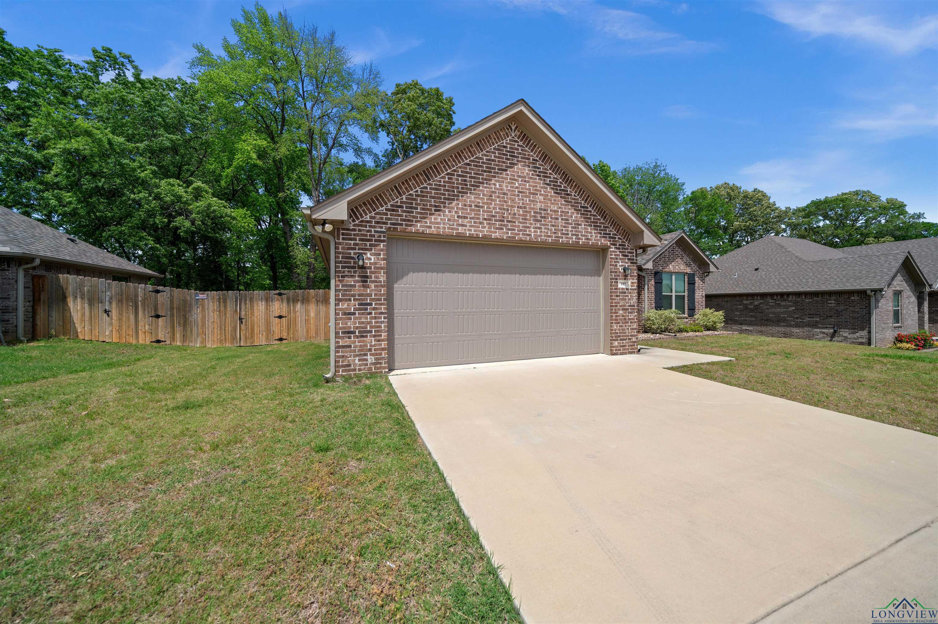 107 Rose Row, Winona, Texas image 3