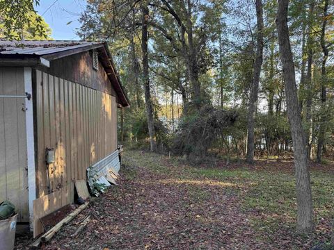 A home in Avinger