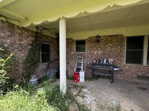 Homes For Sale - 3733 Fm 31<br/> Carthage, TX 75633