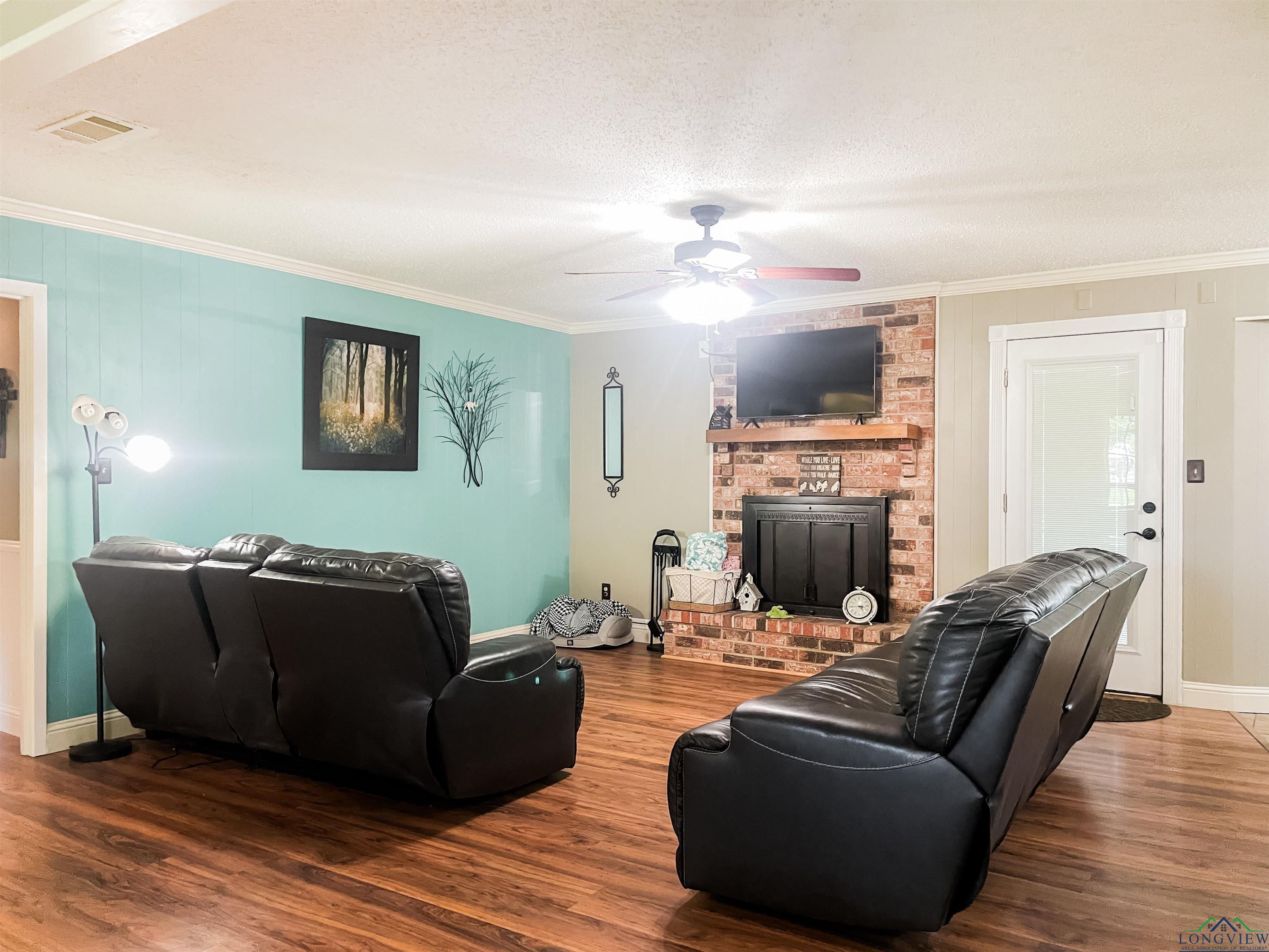 204 Vinewood Lane, Longview, Texas image 4