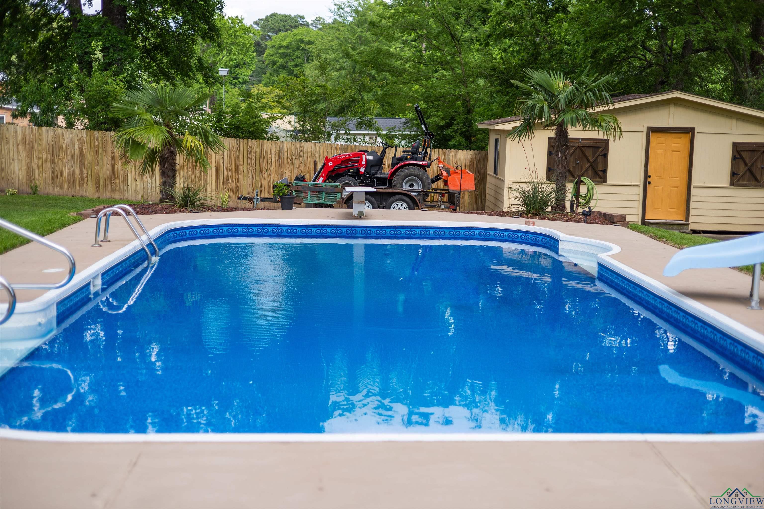 204 Vinewood Lane, Longview, Texas image 24