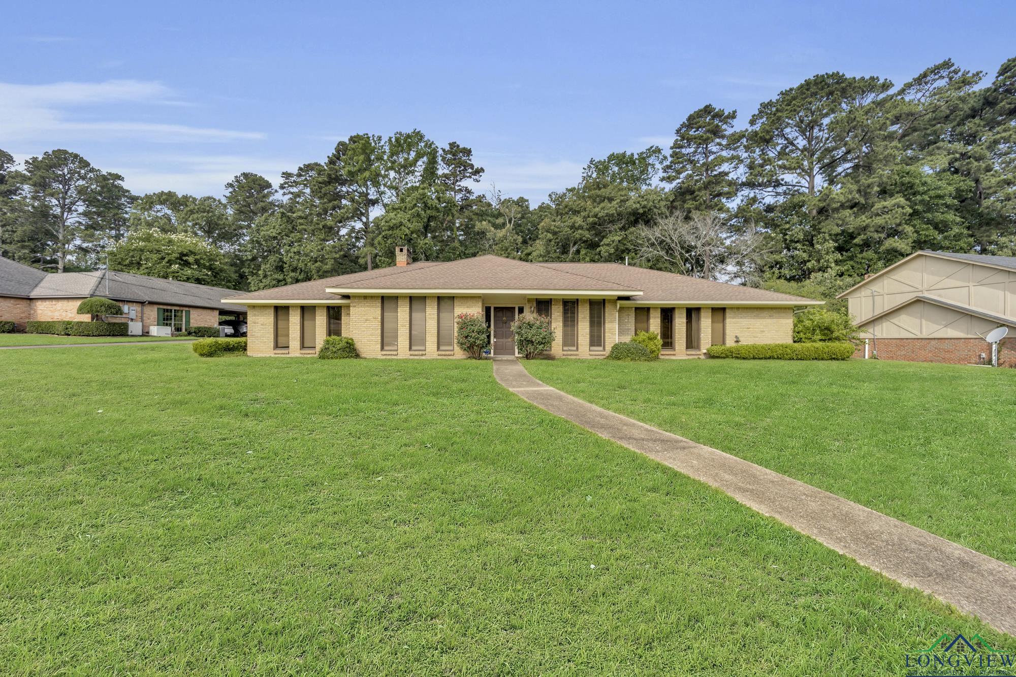 3404 Rockbrook, Kilgore, Texas image 2