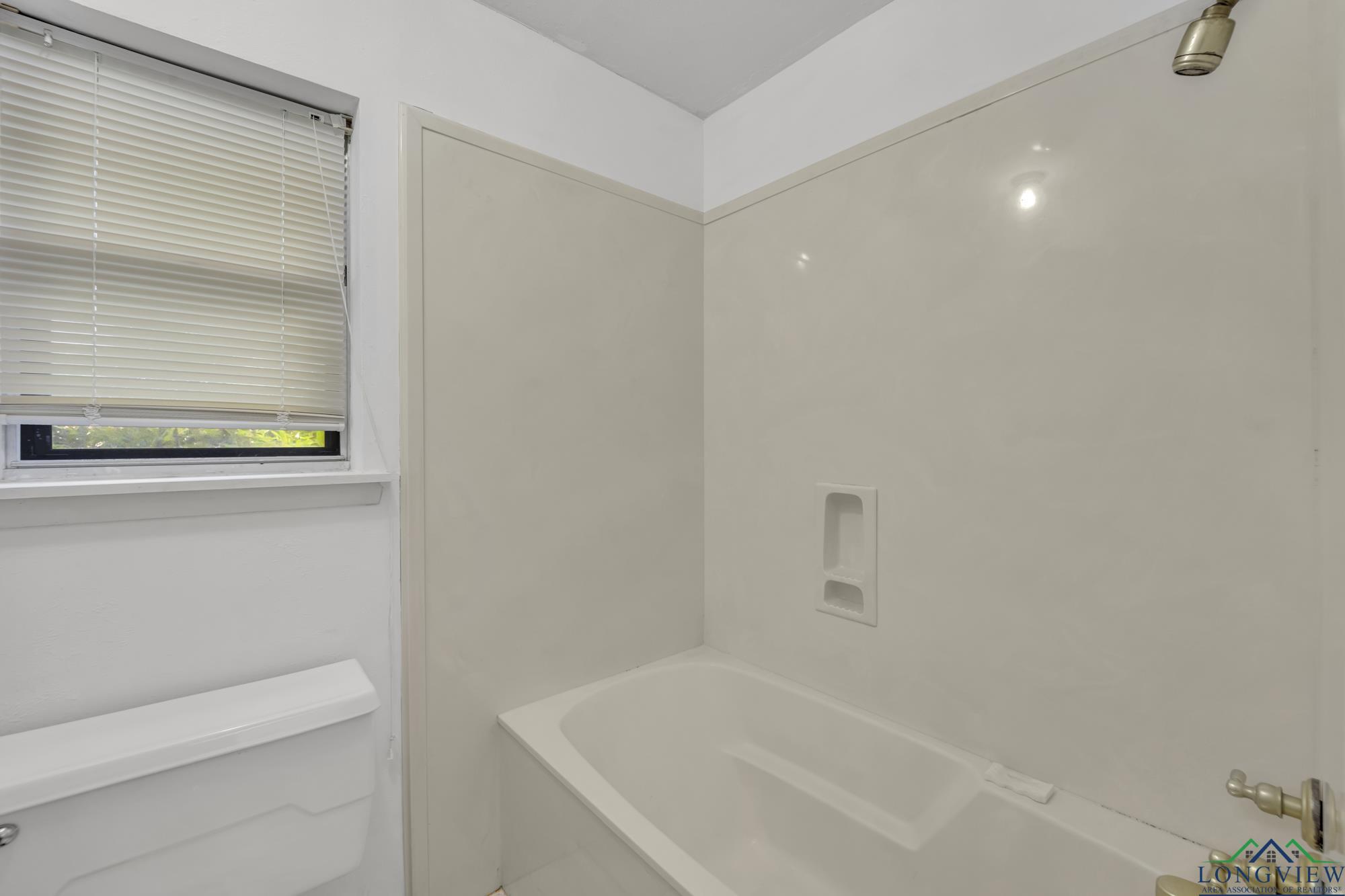3404 Rockbrook, Kilgore, Texas image 17