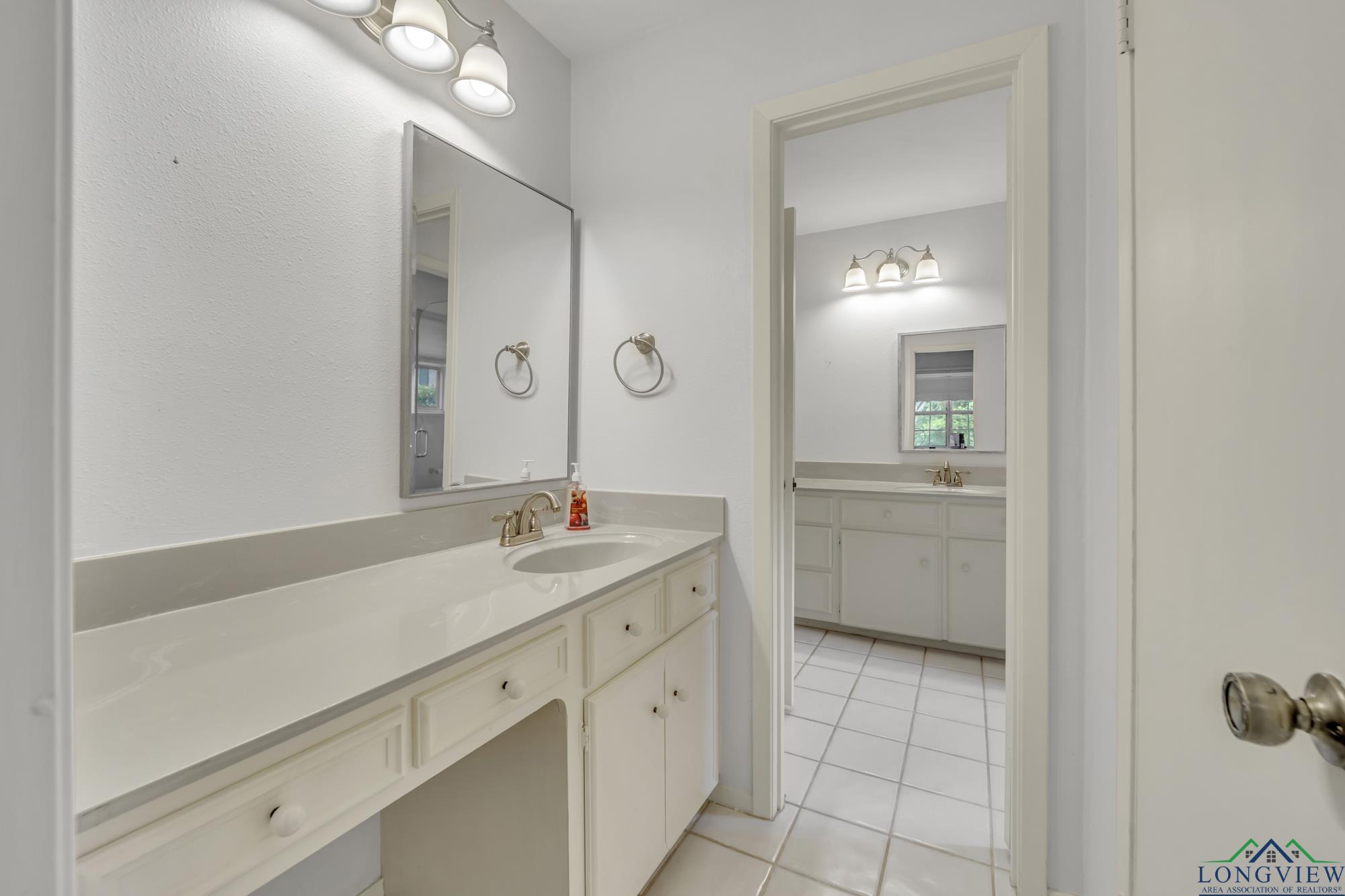 3404 Rockbrook, Kilgore, Texas image 39