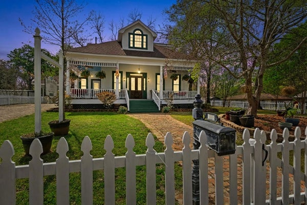 502 E BENNERS ST, JEFFERSON, TX 75657 - Image be8b09fcdfa1bd77bf01d4242d7a04fd/1440631110