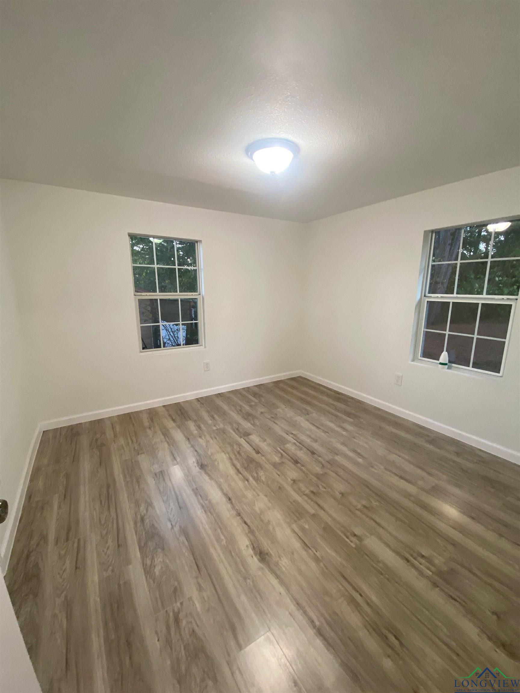 302 E Peak St, Daingerfield, New Mexico image 11