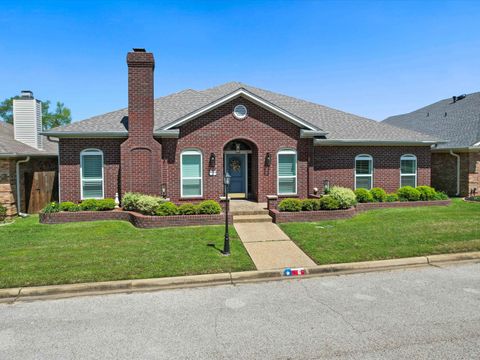 Homes For Sale - 6 Friendswood Dr<br/> Longview, TX 75605