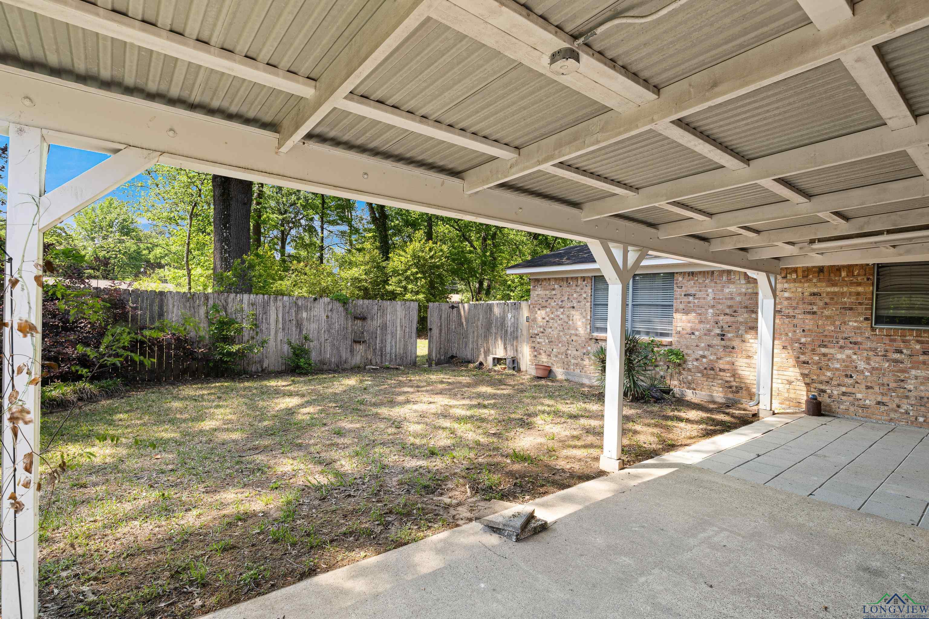 202 Vinewood Ln, Longview, Texas image 40