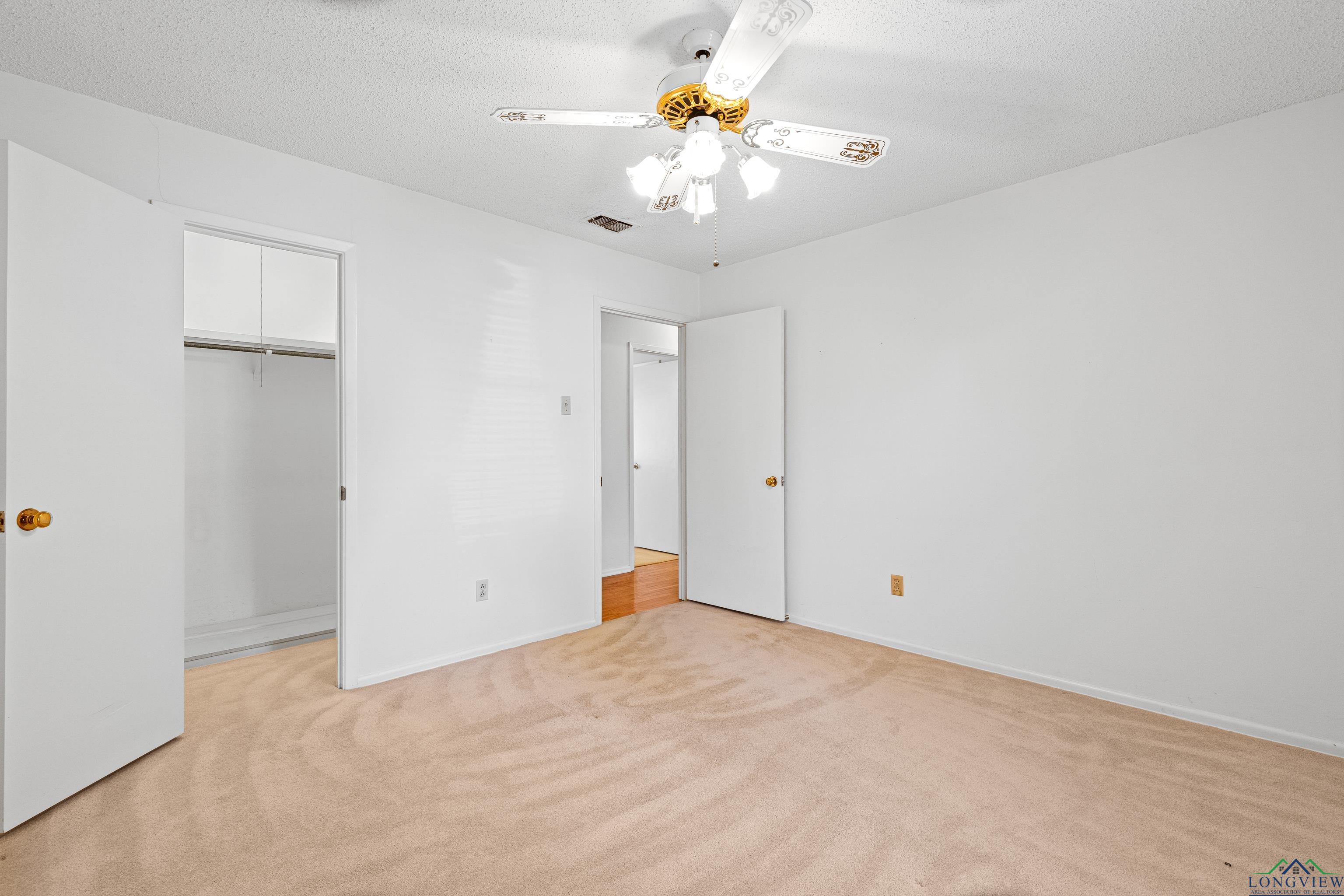 202 Vinewood Ln, Longview, Texas image 31
