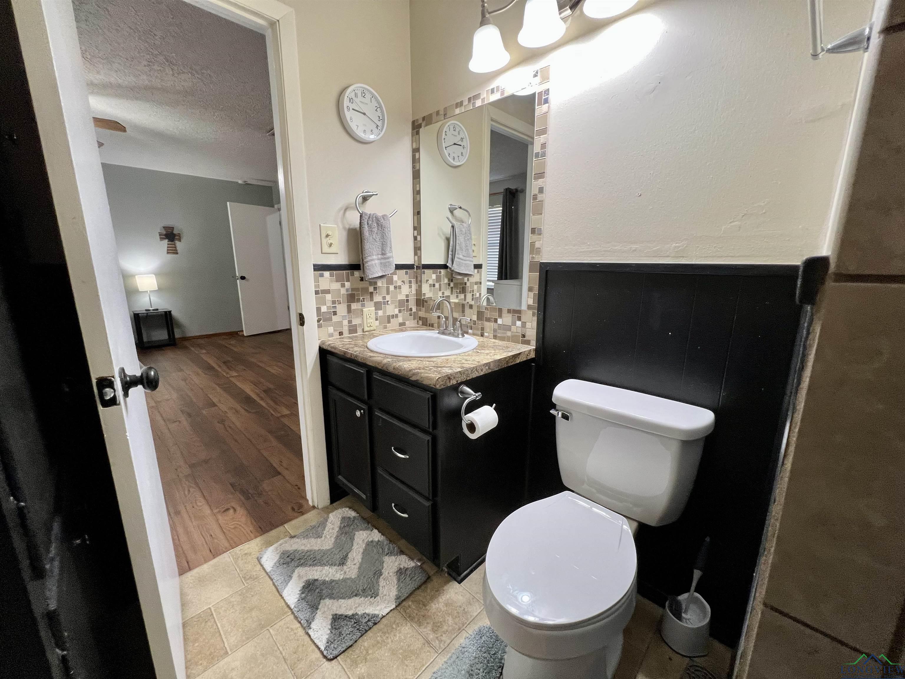 1523 Young St, Henderson, Texas image 16