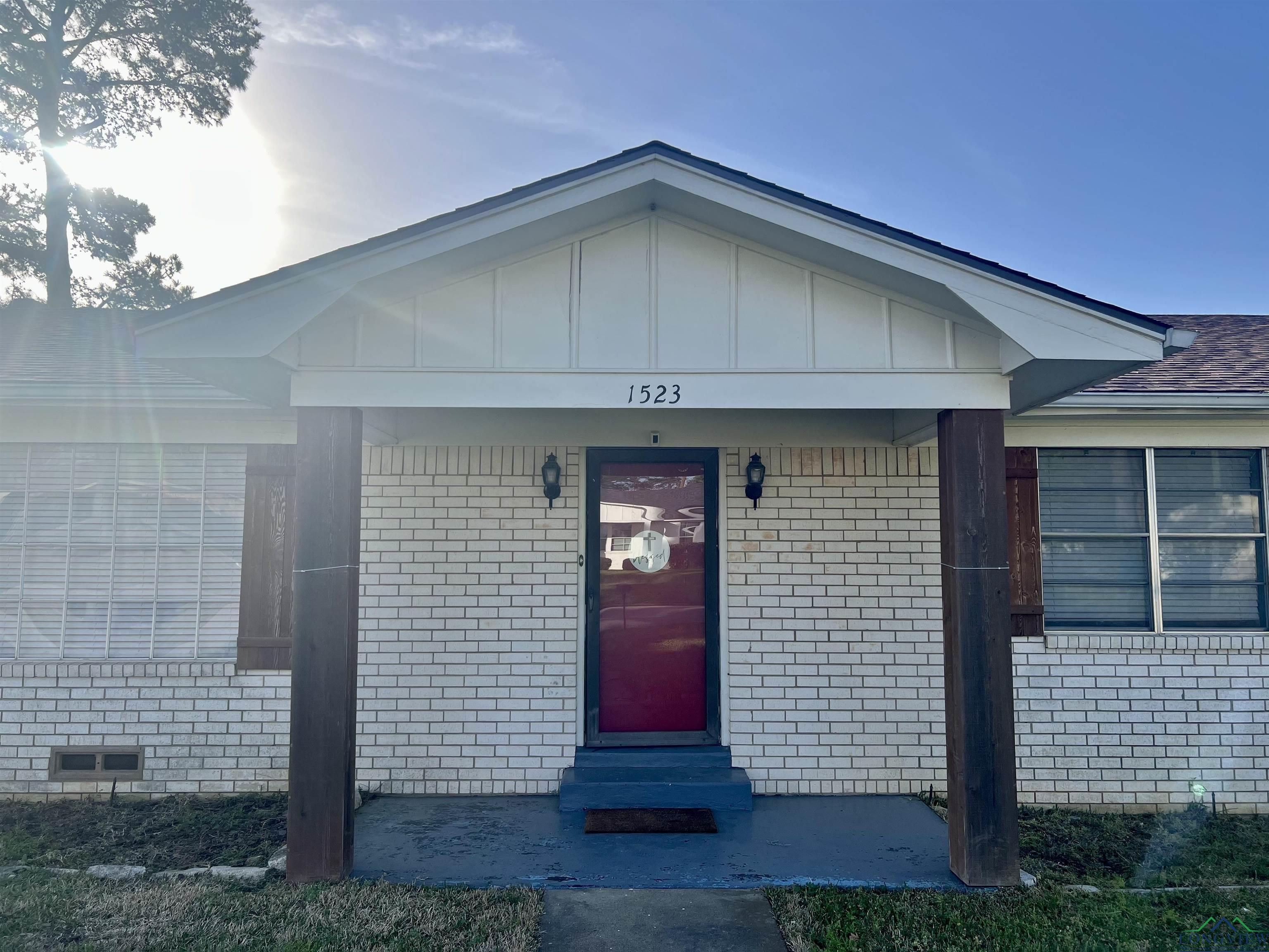 1523 Young St, Henderson, Texas image 6