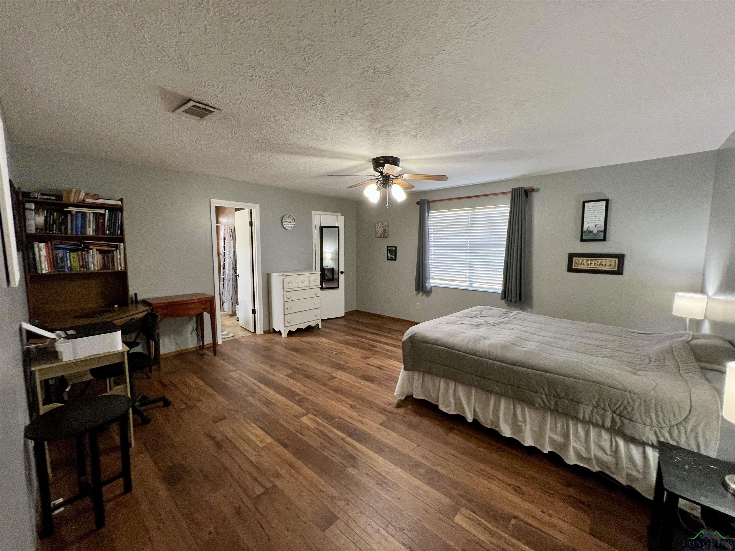 1523 Young St, Henderson, Texas image 14