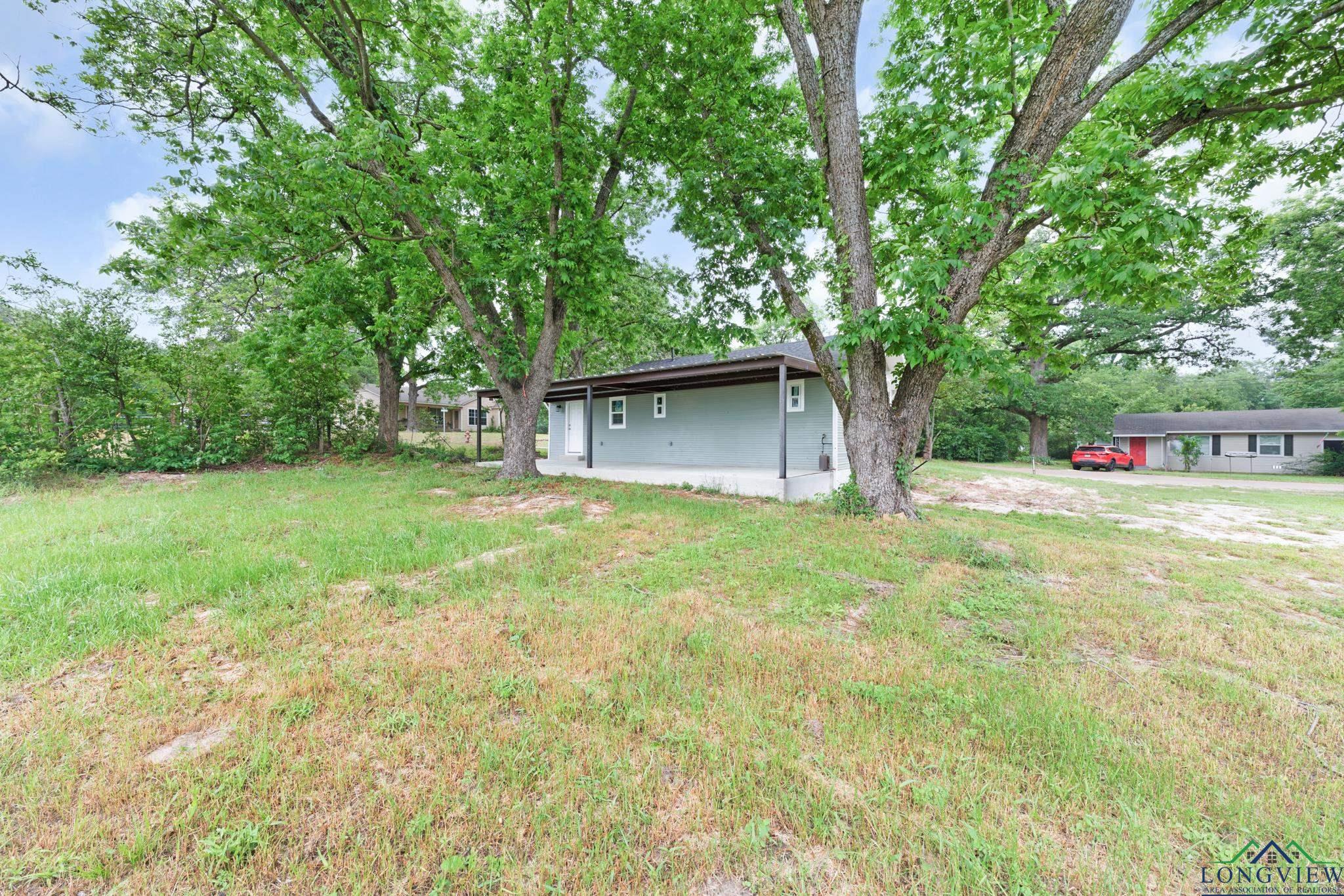 913 Church St, Winnsboro, Texas image 5