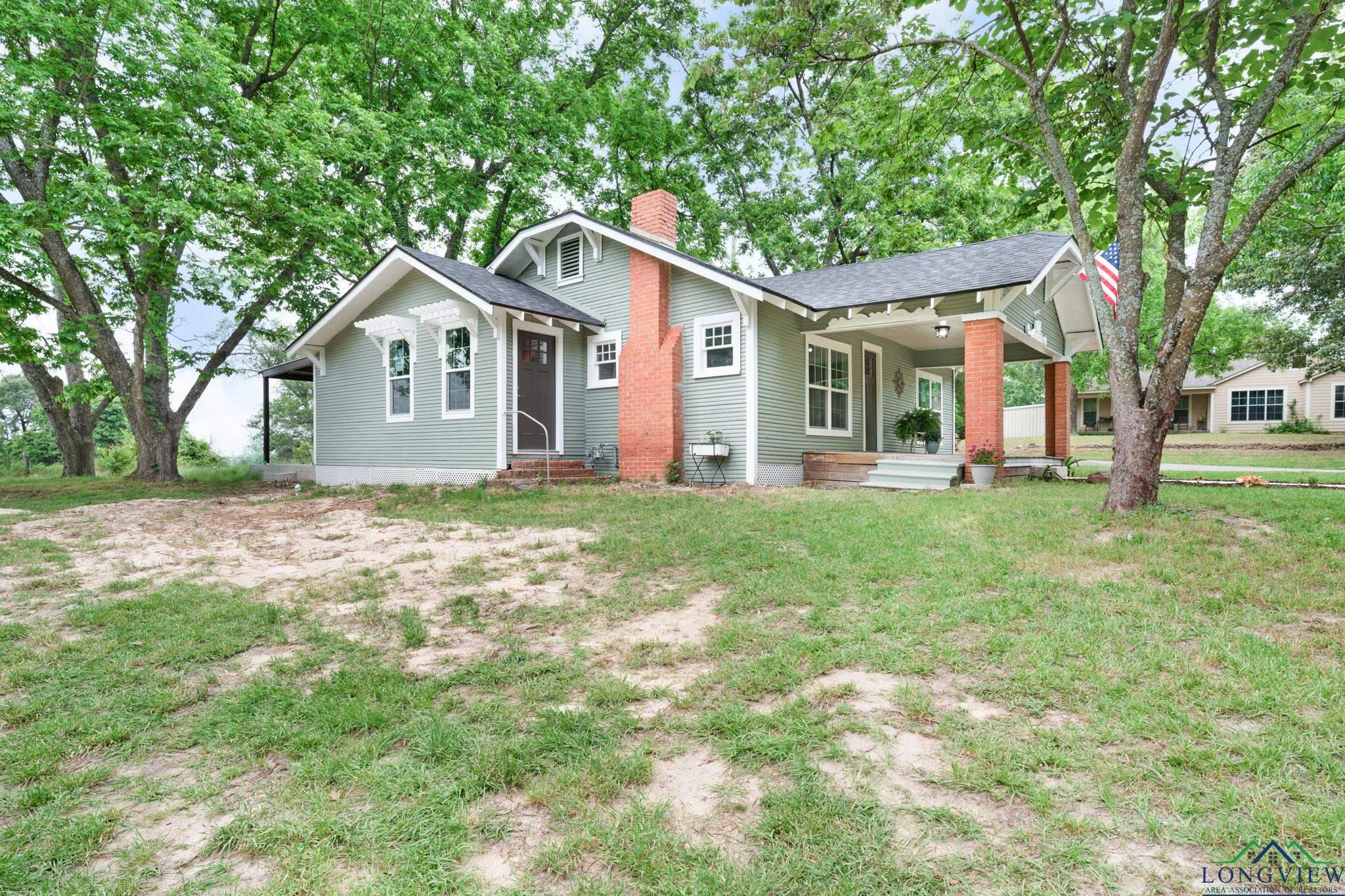 913 Church St, Winnsboro, Texas image 3