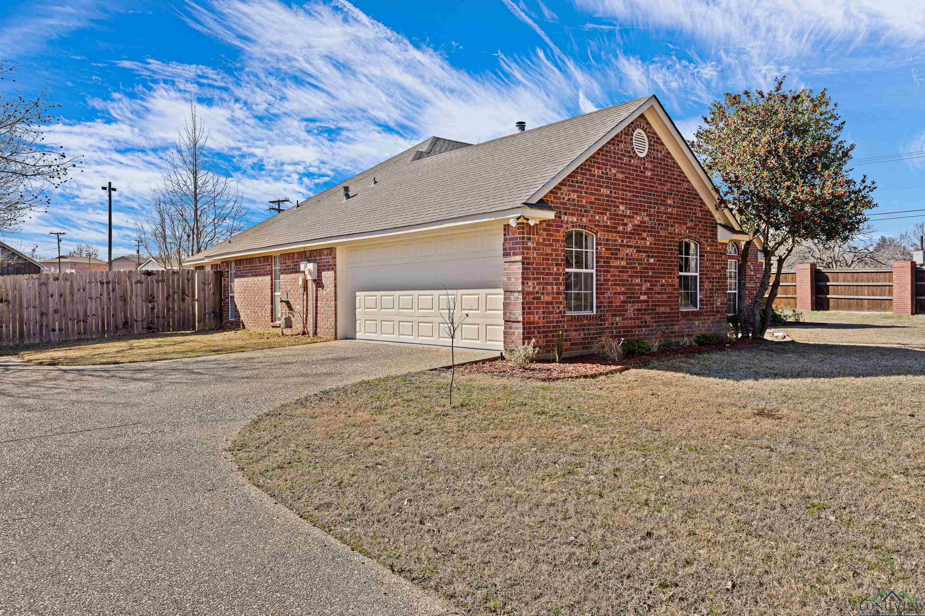 102 Fairway St, Chandler, Texas image 40