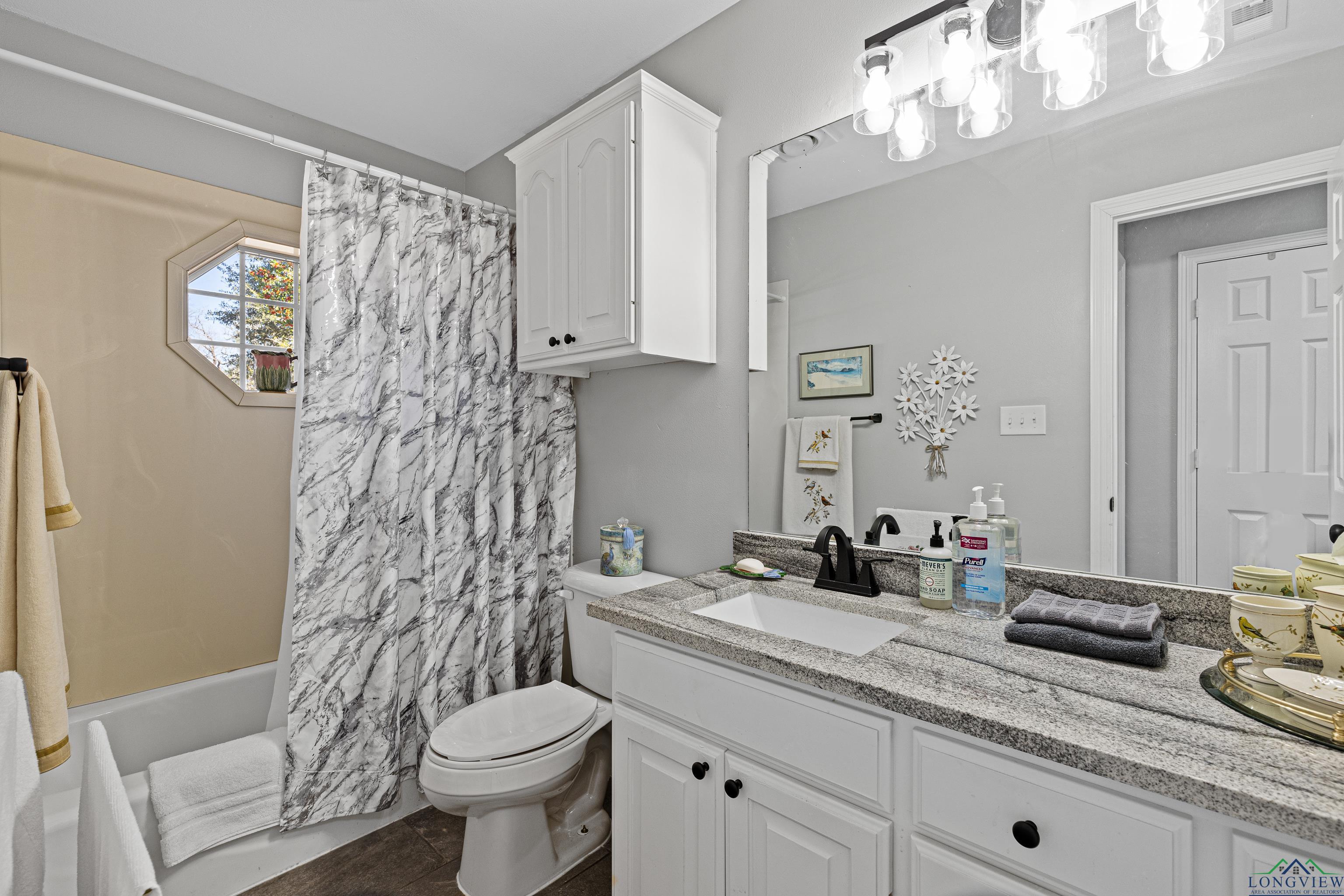 102 Fairway St, Chandler, Texas image 29