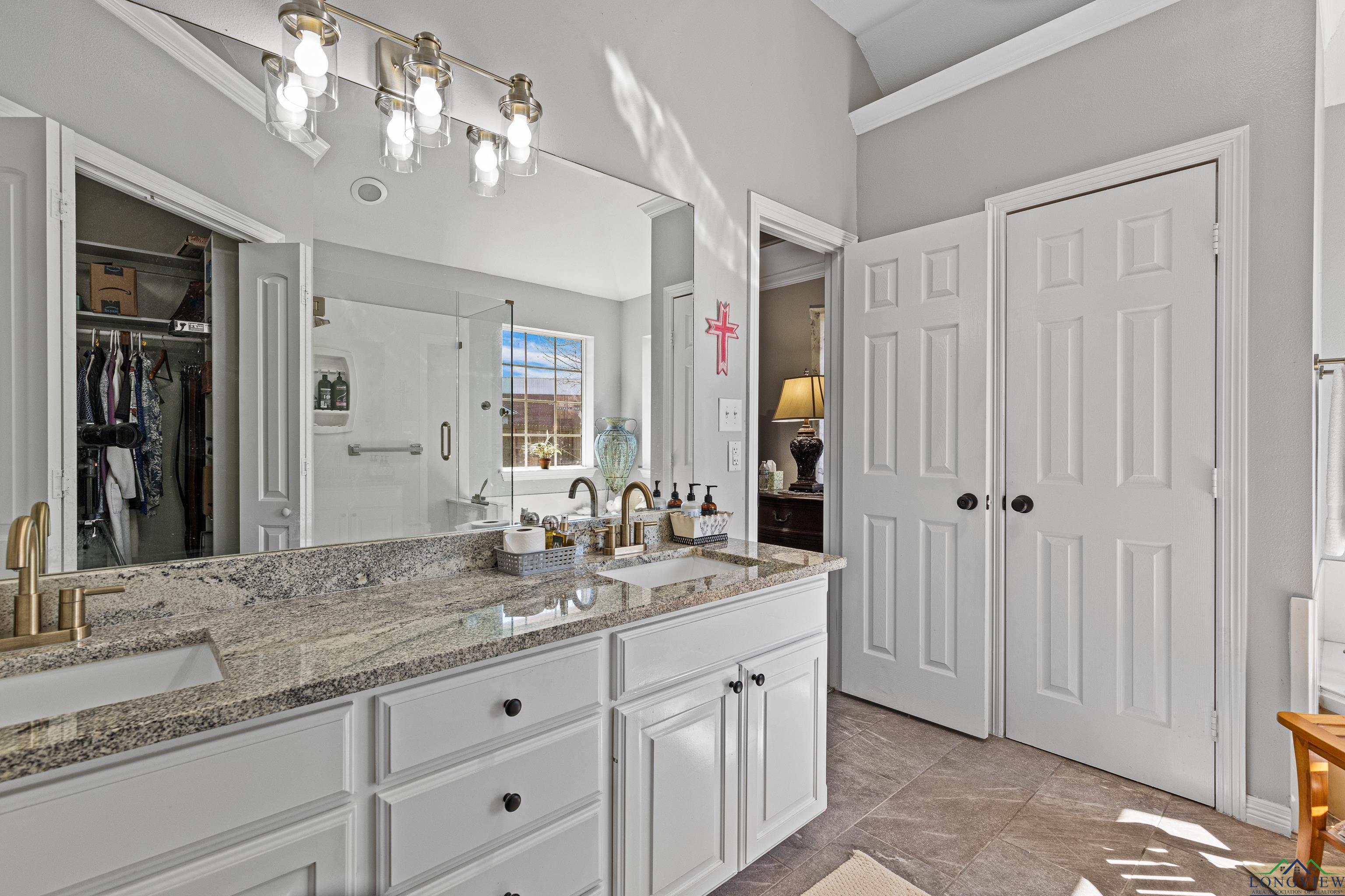 102 Fairway St, Chandler, Texas image 38