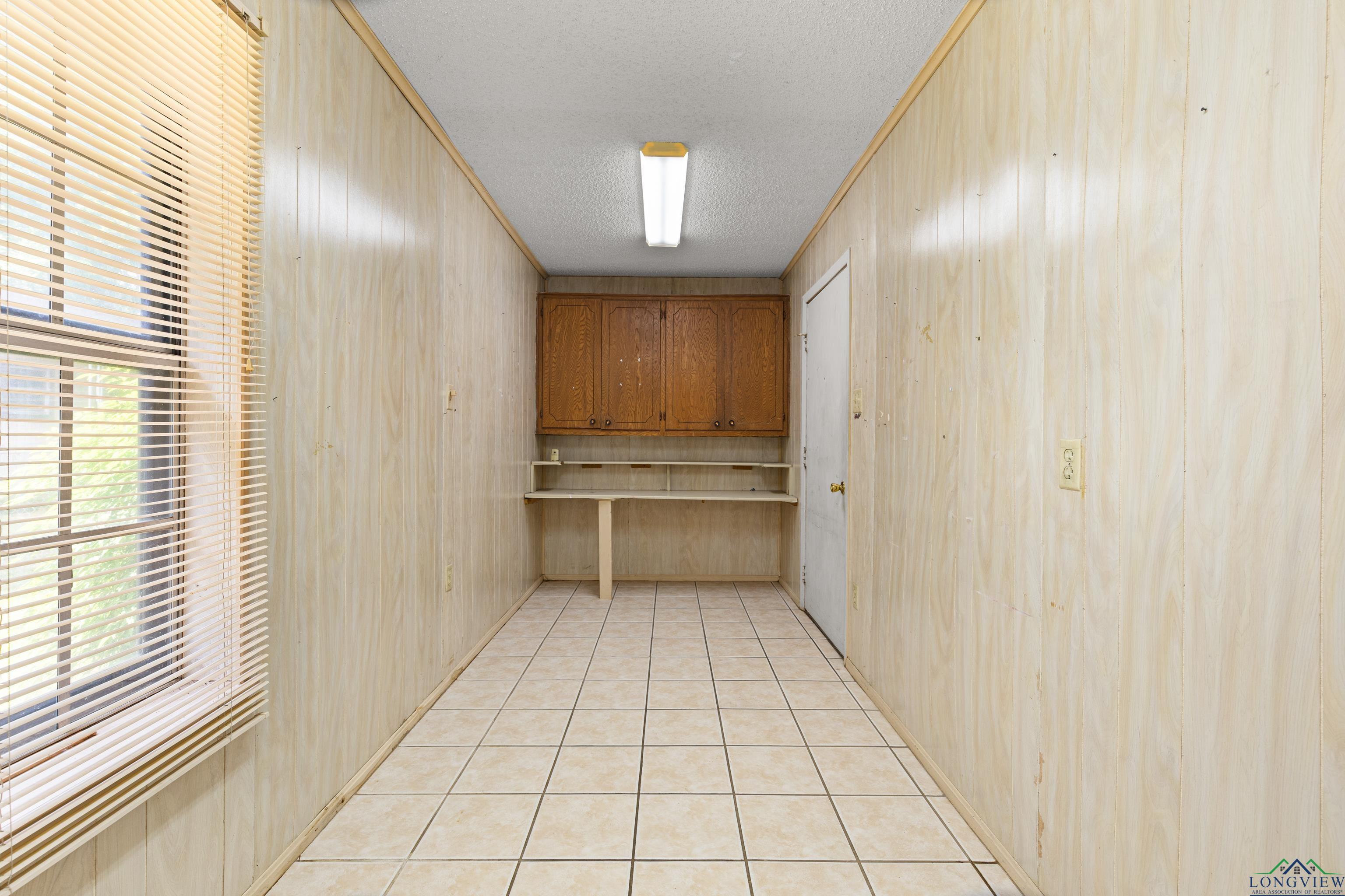 2803 Amberwood Drive, Longview, Texas image 19