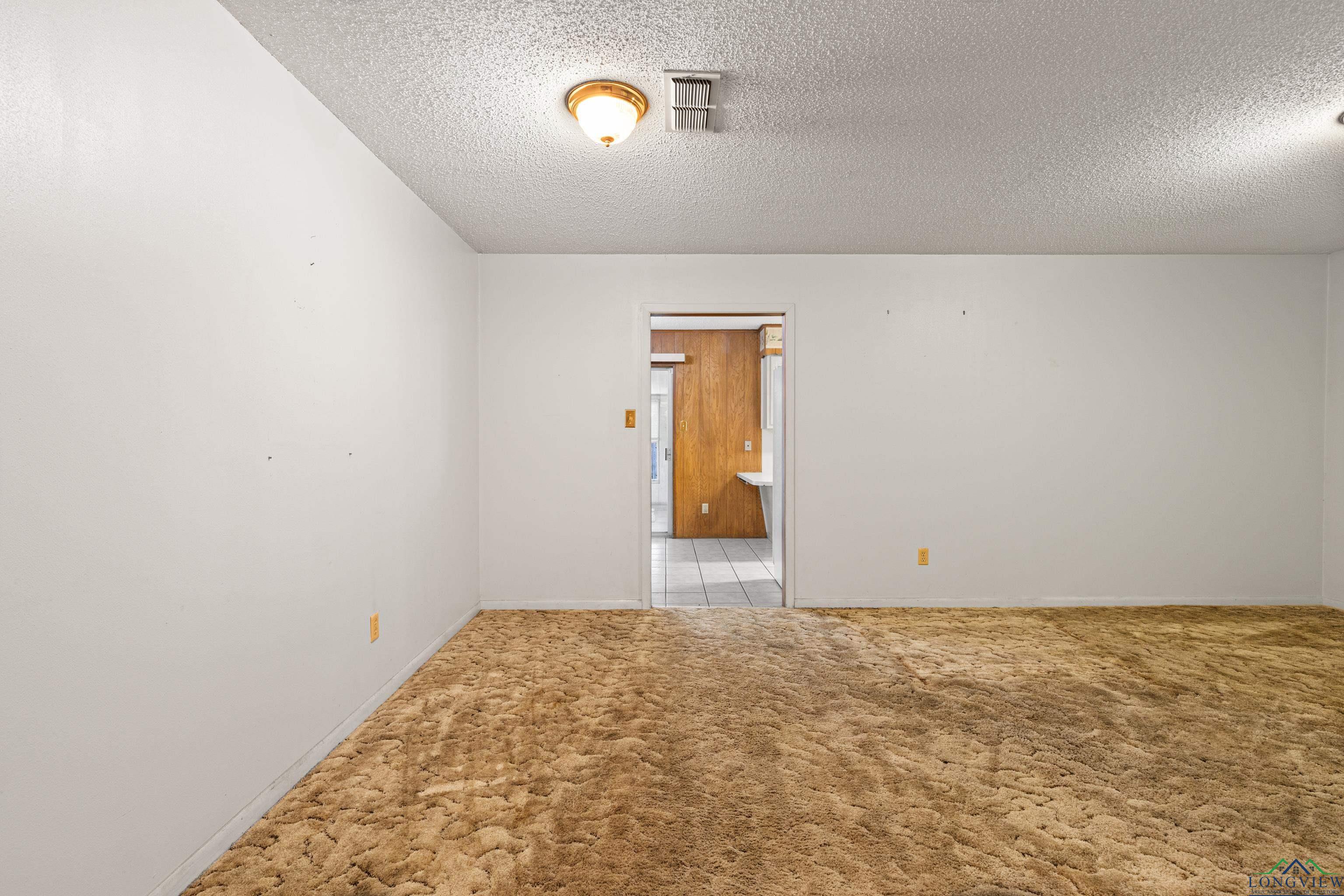 2803 Amberwood Drive, Longview, Texas image 13