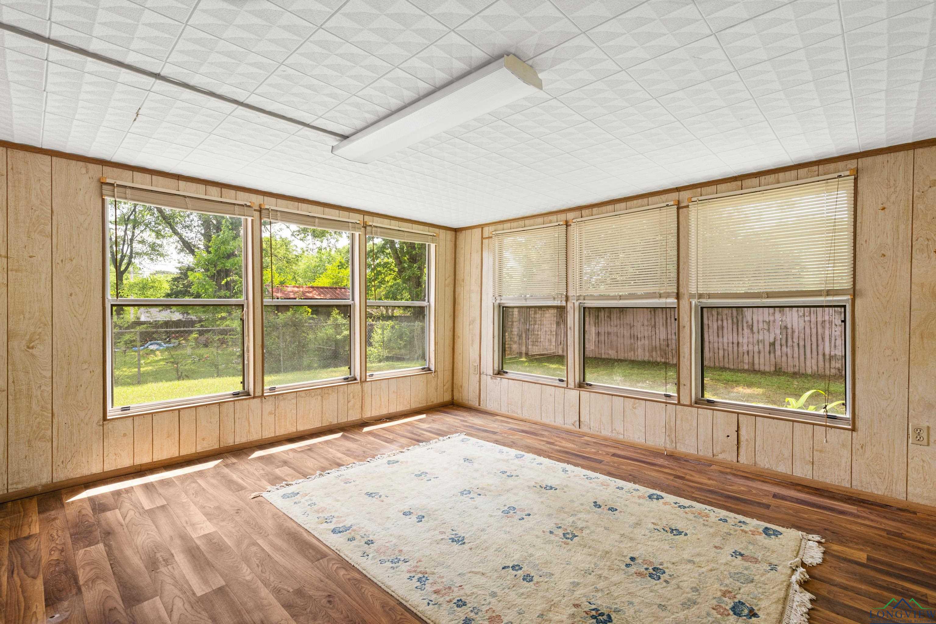 2803 Amberwood Drive, Longview, Texas image 17