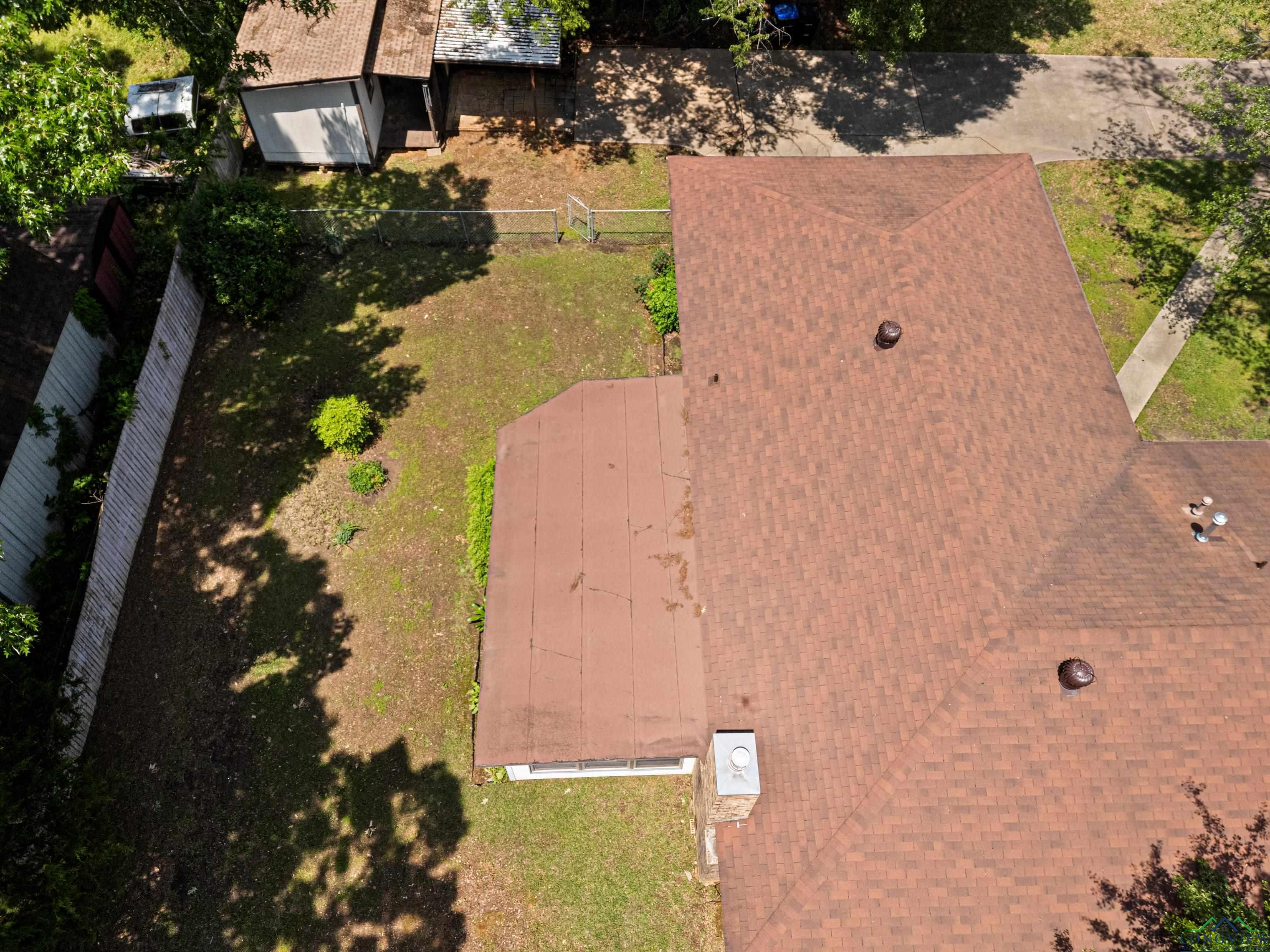 2803 Amberwood Drive, Longview, Texas image 36