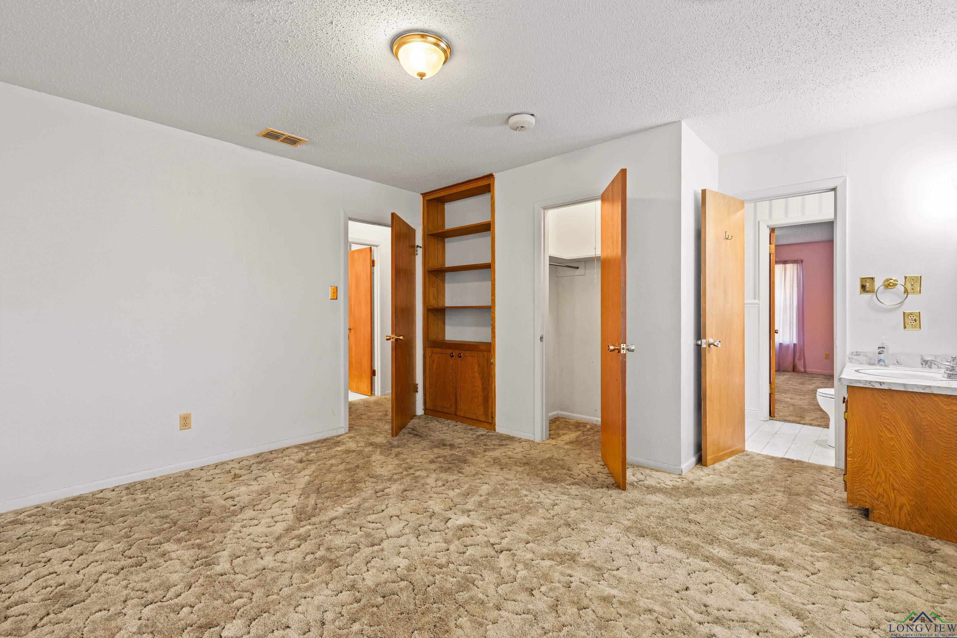 2803 Amberwood Drive, Longview, Texas image 30