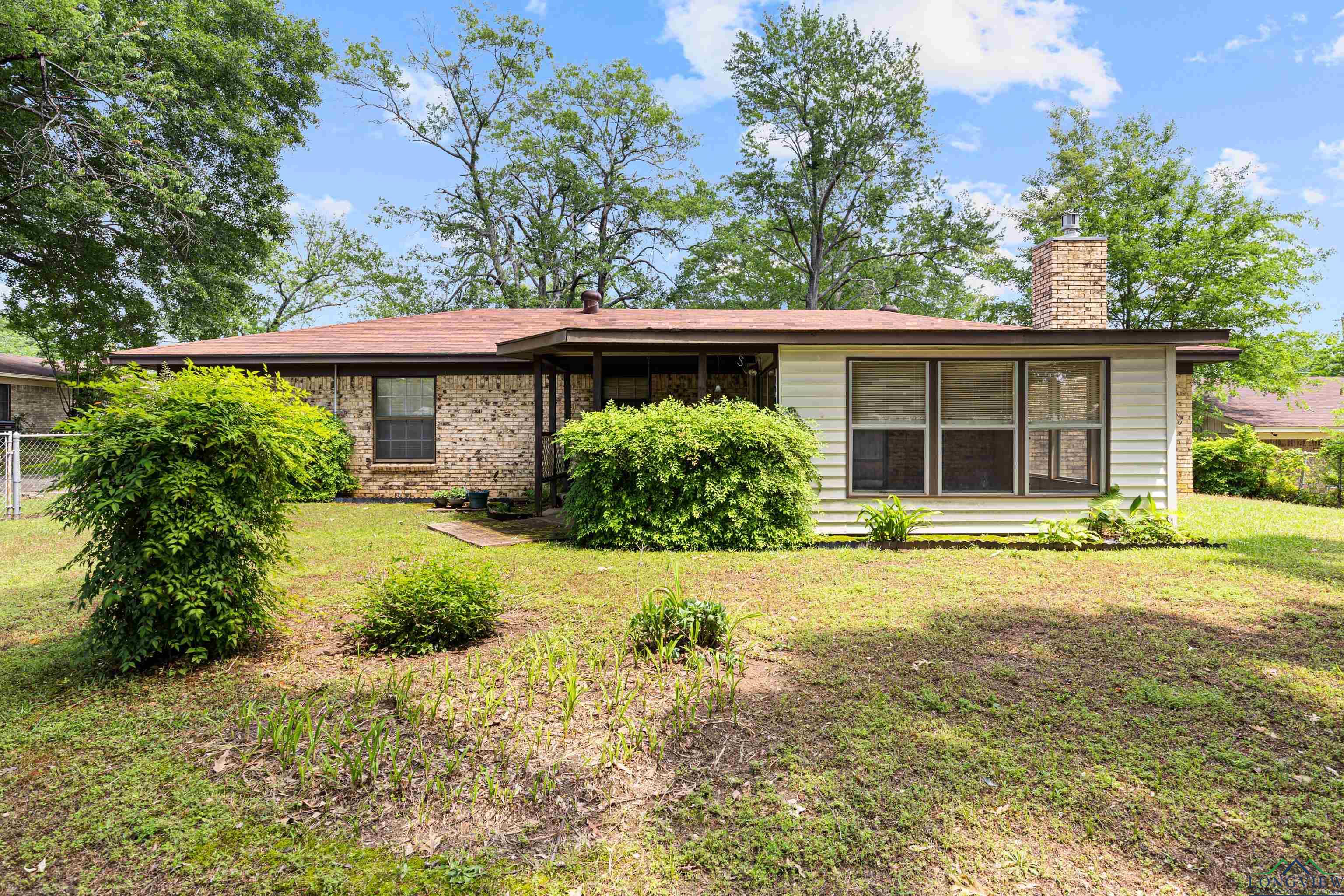 2803 Amberwood Drive, Longview, Texas image 45