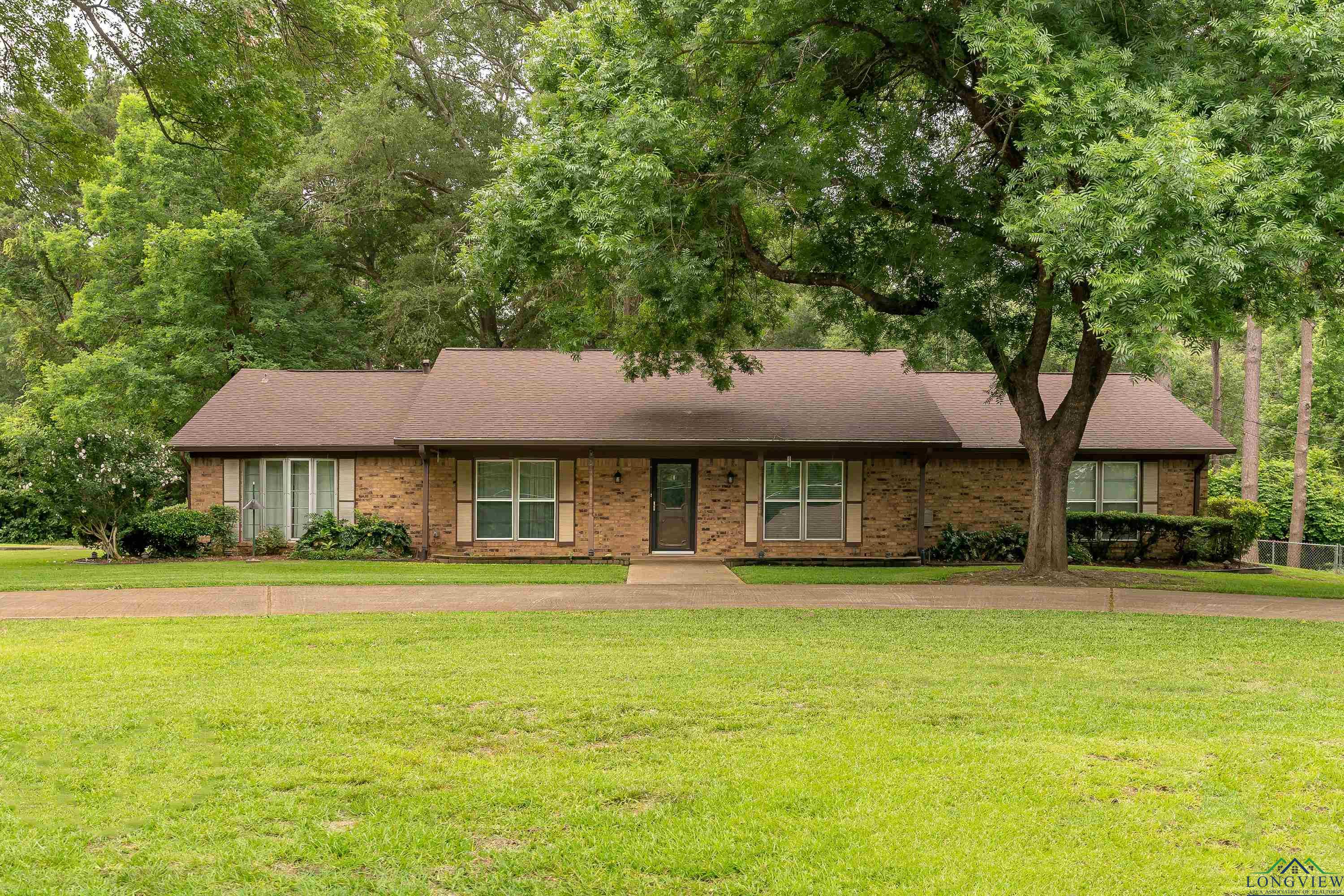 195 Cedar Springs, Longview, Texas image 1